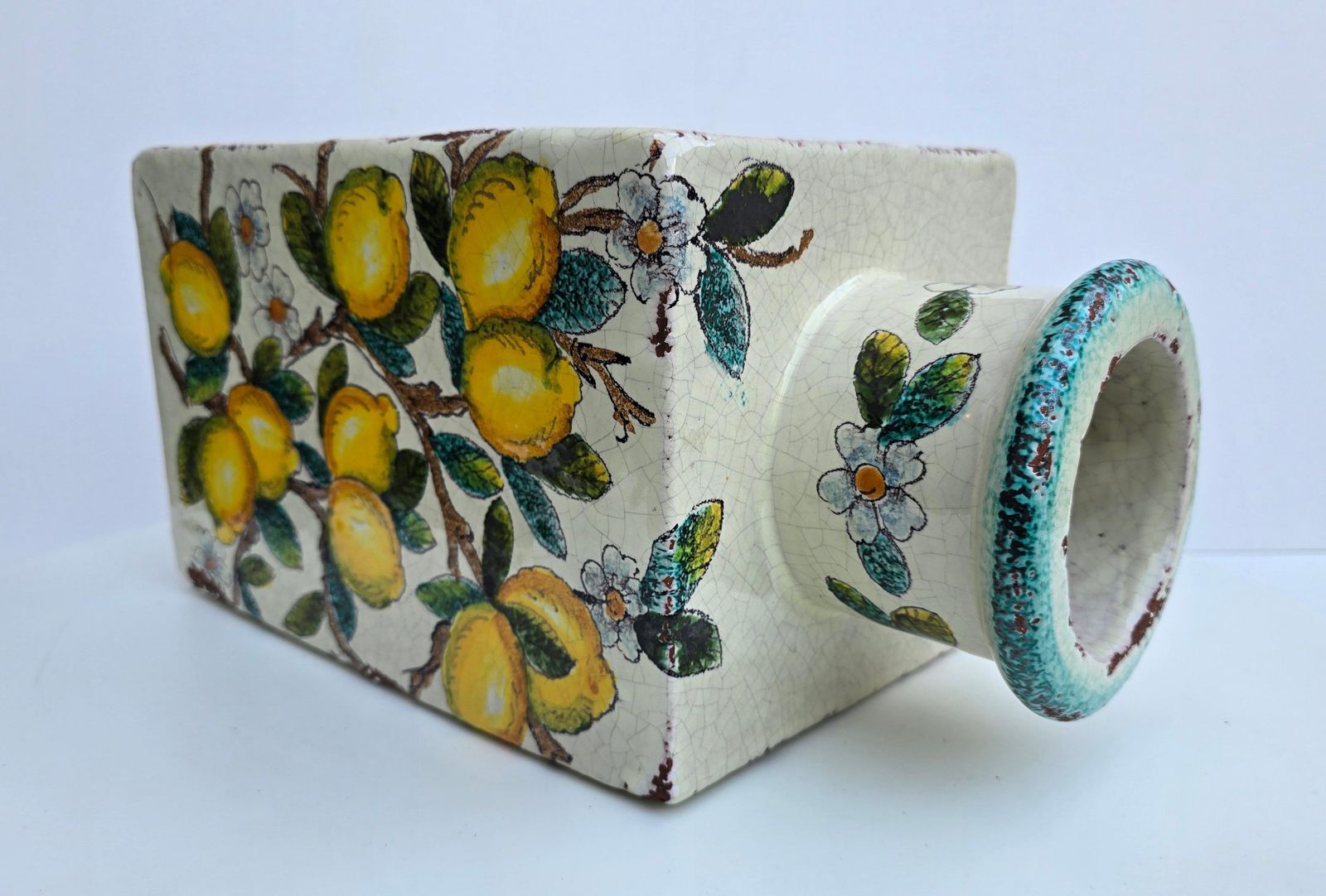 photo vintage Hand Painted Italian Terracotta Vase With Lemons And Blossoms