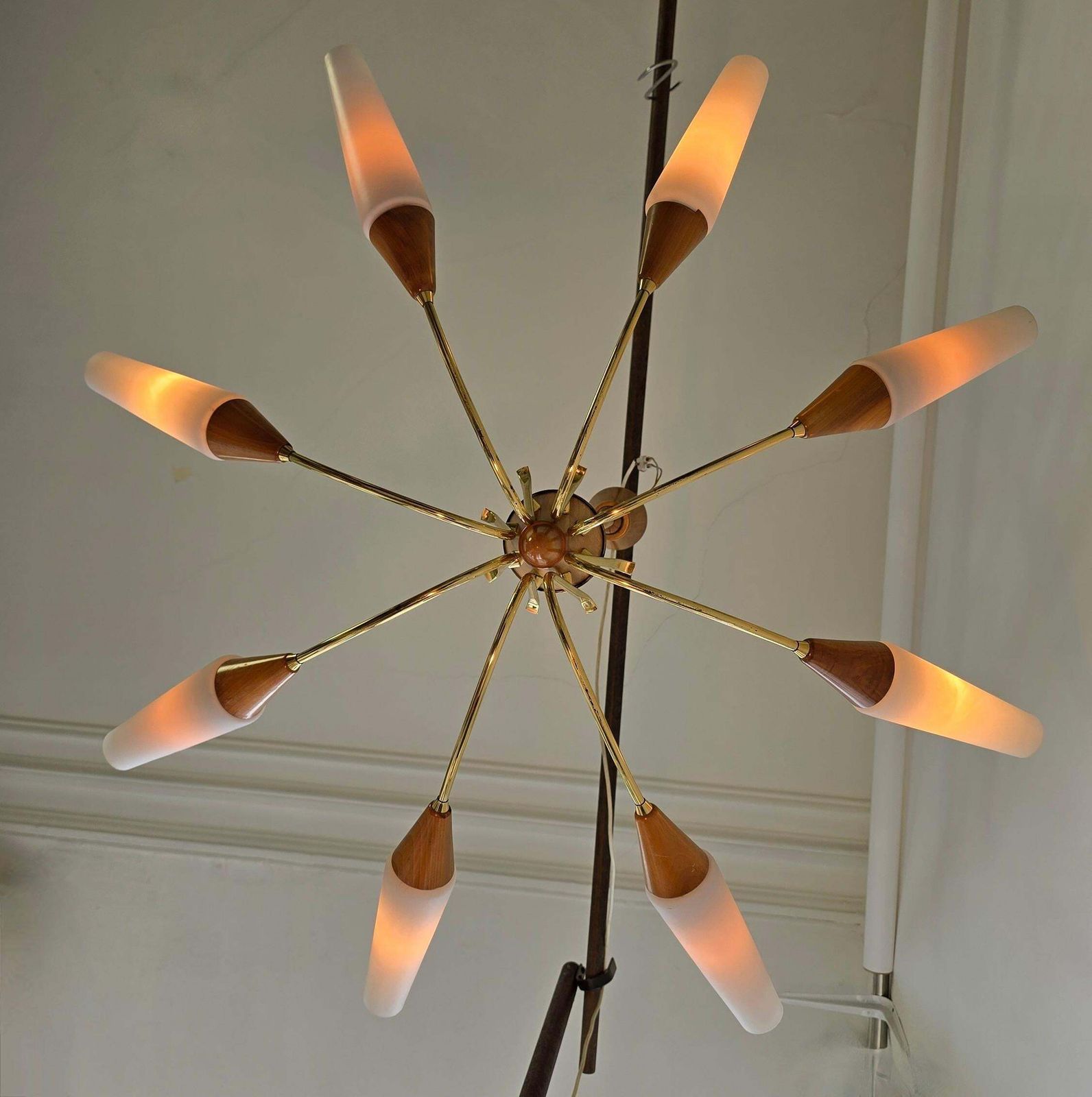 Large 1950s Italian Chandelier In Brass, Glass And Wood photo buy