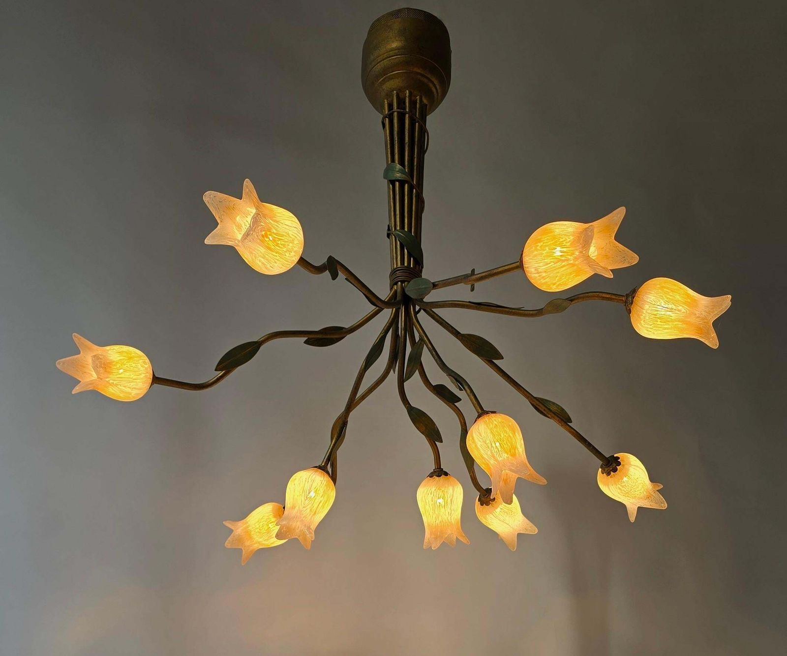 Two  Chandelier Pendant Lamp In Florentine Style With Glass Tulips Design photo buy