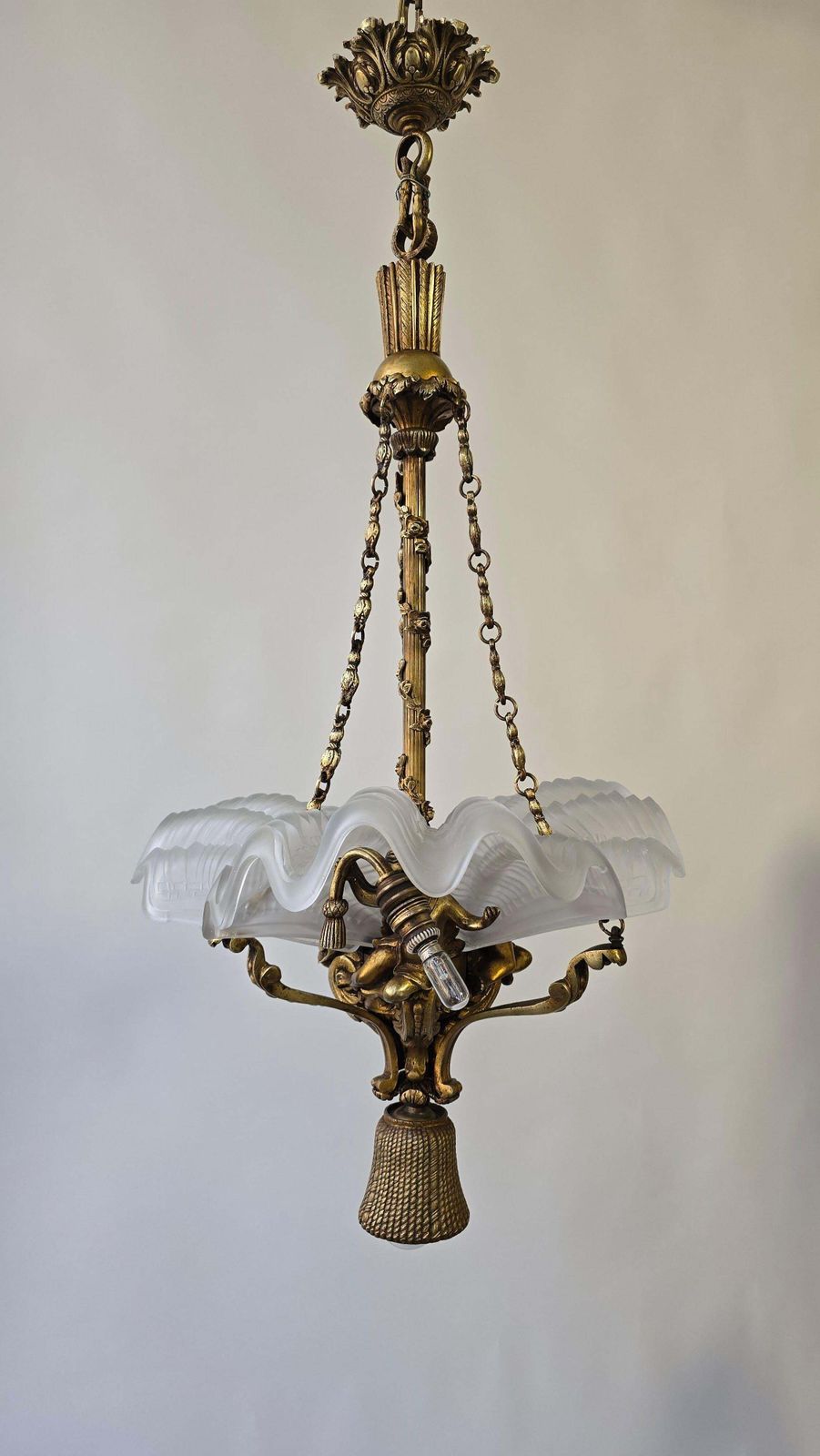 photo furniture French Cherub And White Frosted Glass Chandelier