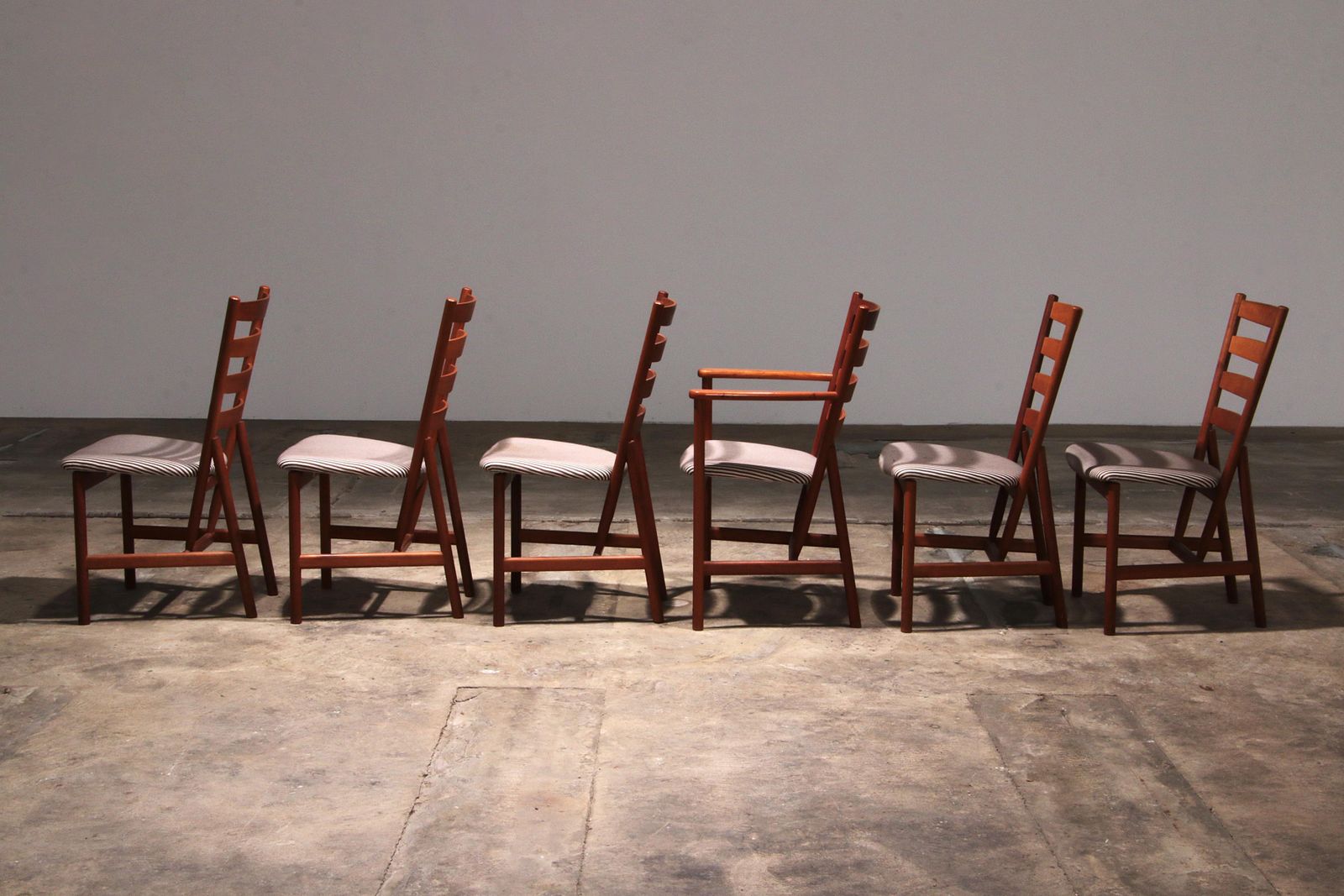 photo vinterior Hansen Sorensen Dining Room Table With 6 Chairs, 1970 Denmark