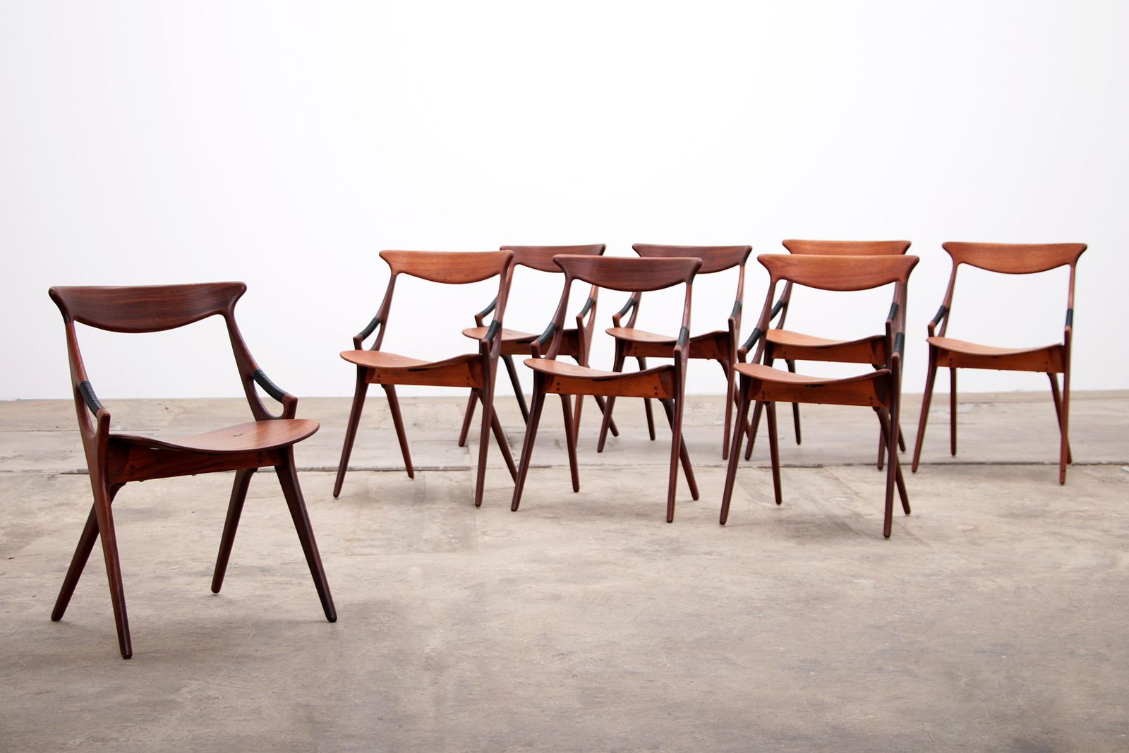 Arne Hovmand Olsen For Mogens Kold 8 Dinning Chairs Model 71  1960s photo for sale