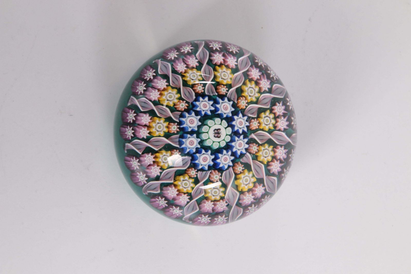 photo furniture John Deacon Presse Papiers Millefiori With Radial Twist, 1975