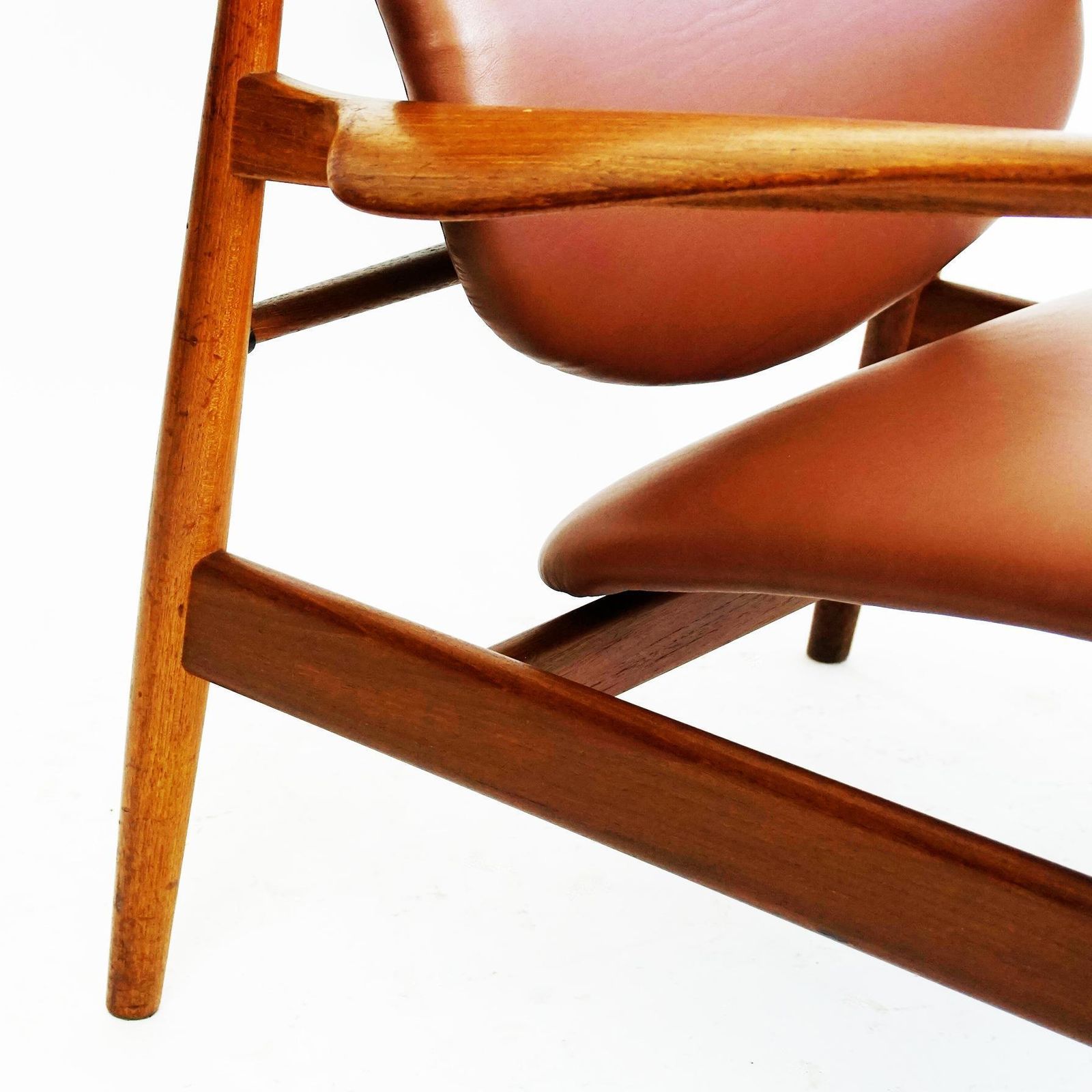 Danish Modern Teak And Brown Leather Loungechair By Finn Juhl For France And Son photo vinterior
