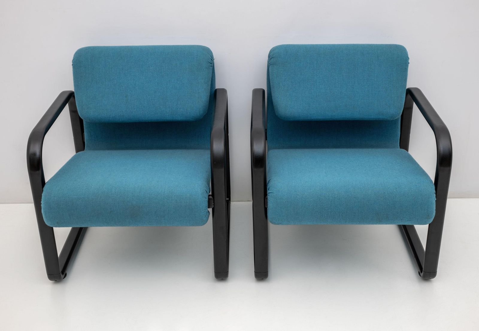 Post Modern Italian Fabric And Metal Armchairs By Arflex, 70s photo 1115.0