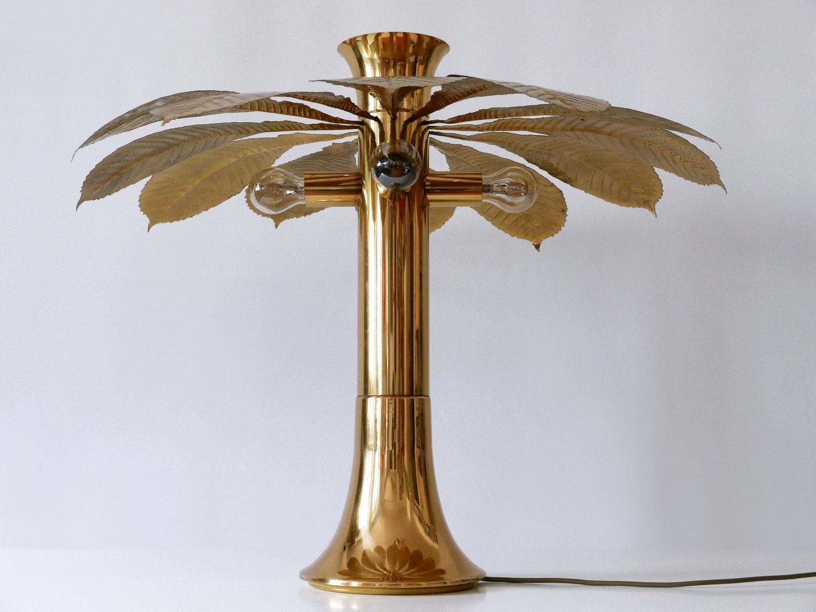 Amazing Carlo Giorgi Brass Table Lamp “Ippocastano” For Bottega Gadda 1970s photo 6433.0
