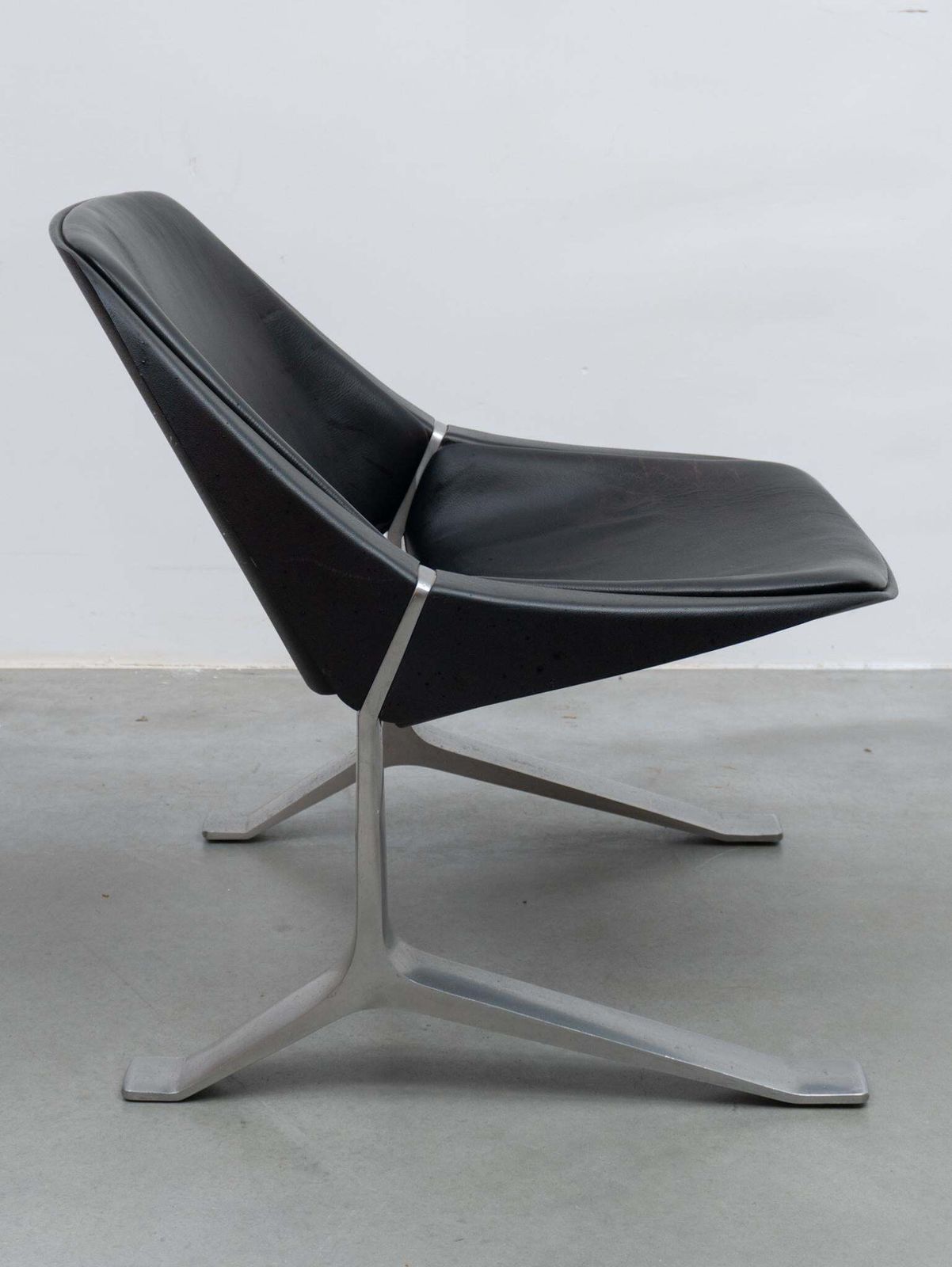 Pair Of Knut Hesterberg Lounge Black And Chrome Club Arm Chairs, Germany 1971 photo vinterior