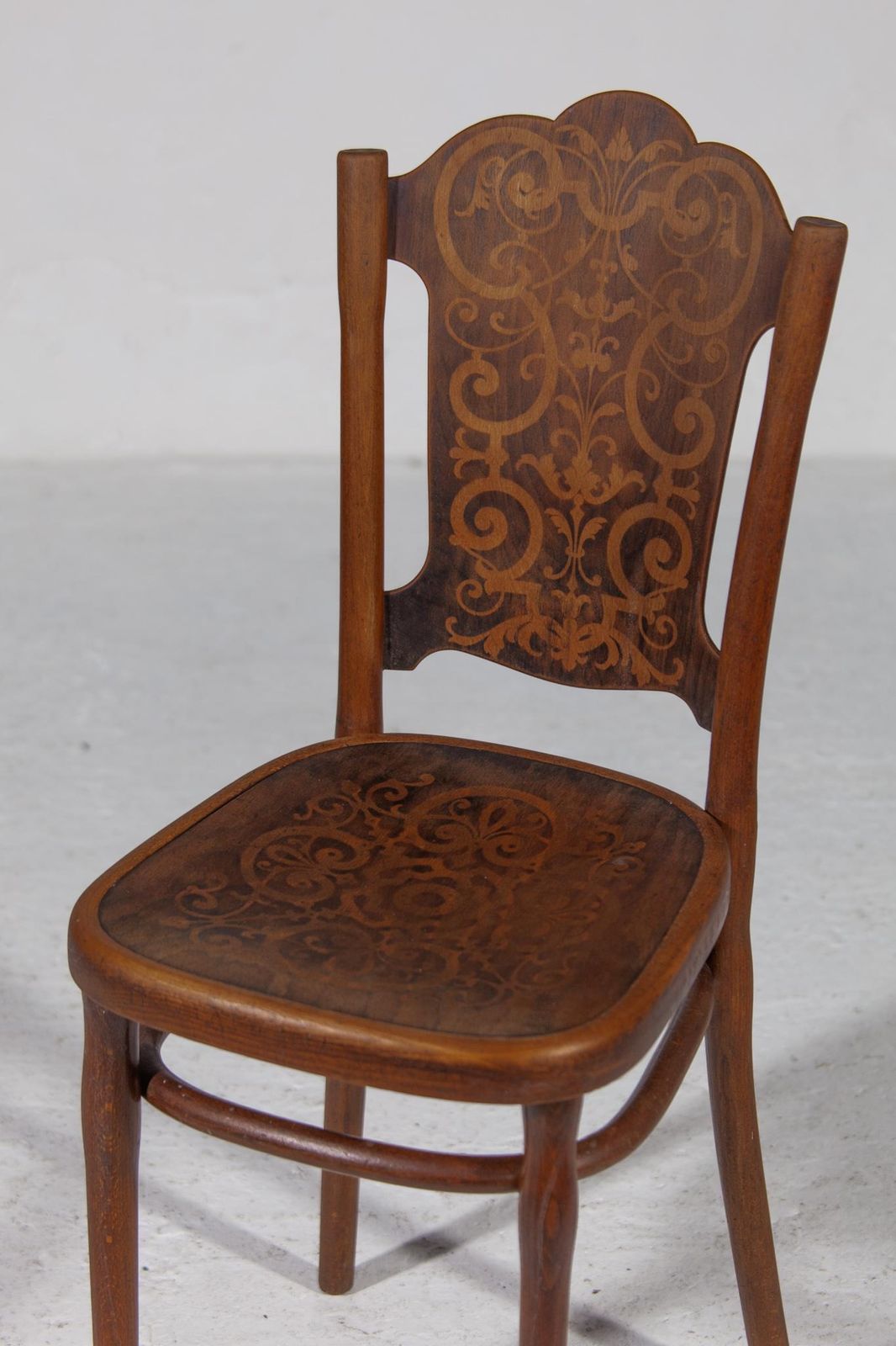Thonet Art Nouveau Set Of Six Very Rare Chairs With Printed Pattern. photo vintage