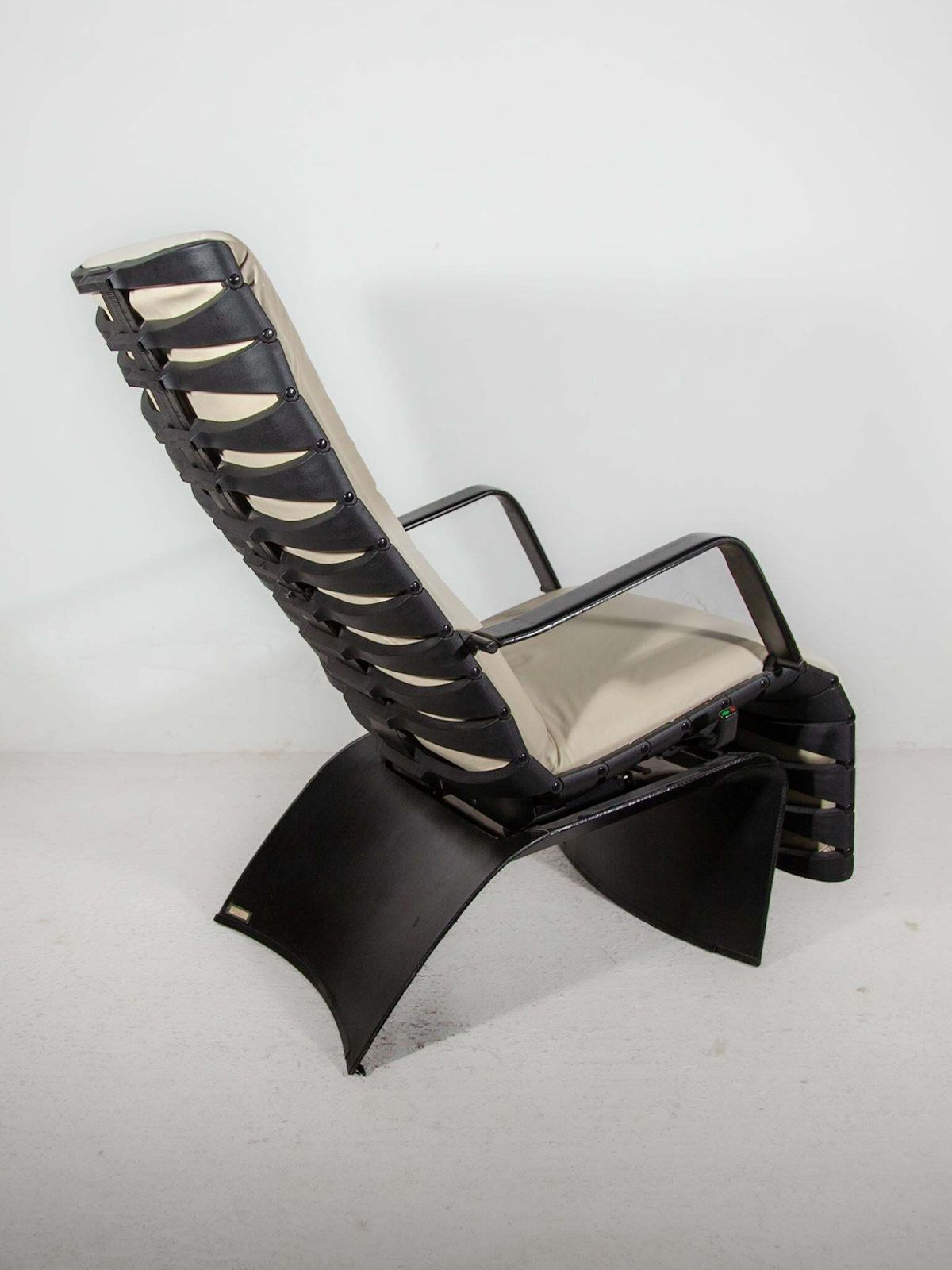 photo vintage Ergo "Antropovarius" Reclining Lounge Chair By Ferdinand Alexander Porsche