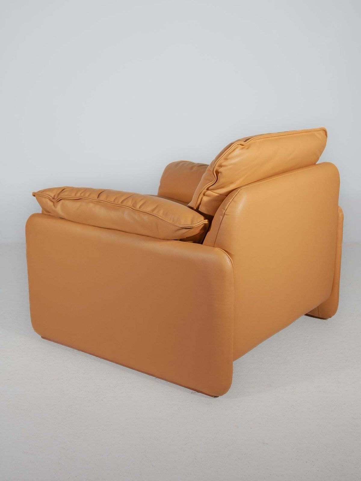 photo for sale Set Of 2 Ds 61 Armchairs Camel Leather Designed By De Sede, 1970s
