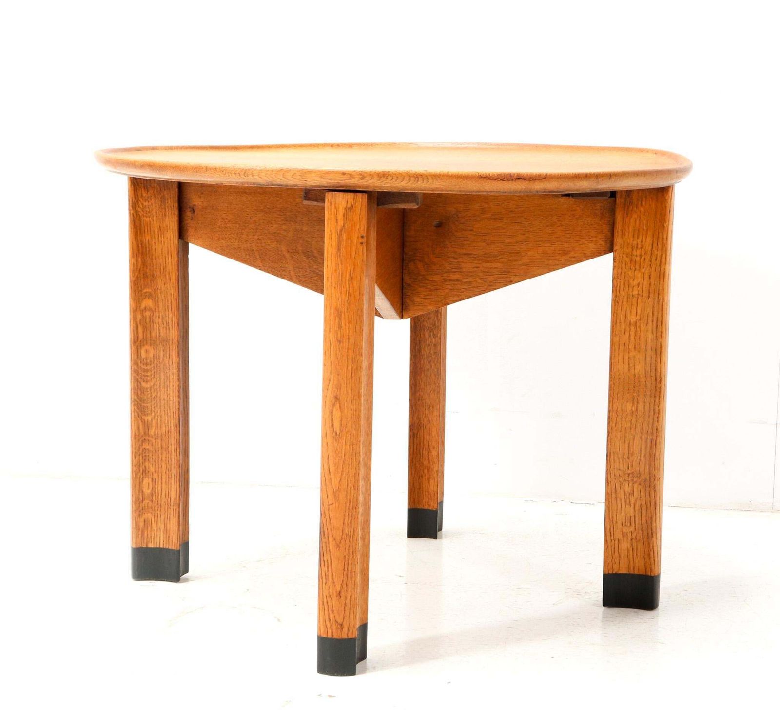 Oak Art Deco Amsterdamse School Side Table By Piet Kramer For Randoe, Circa 1919 photo for sale