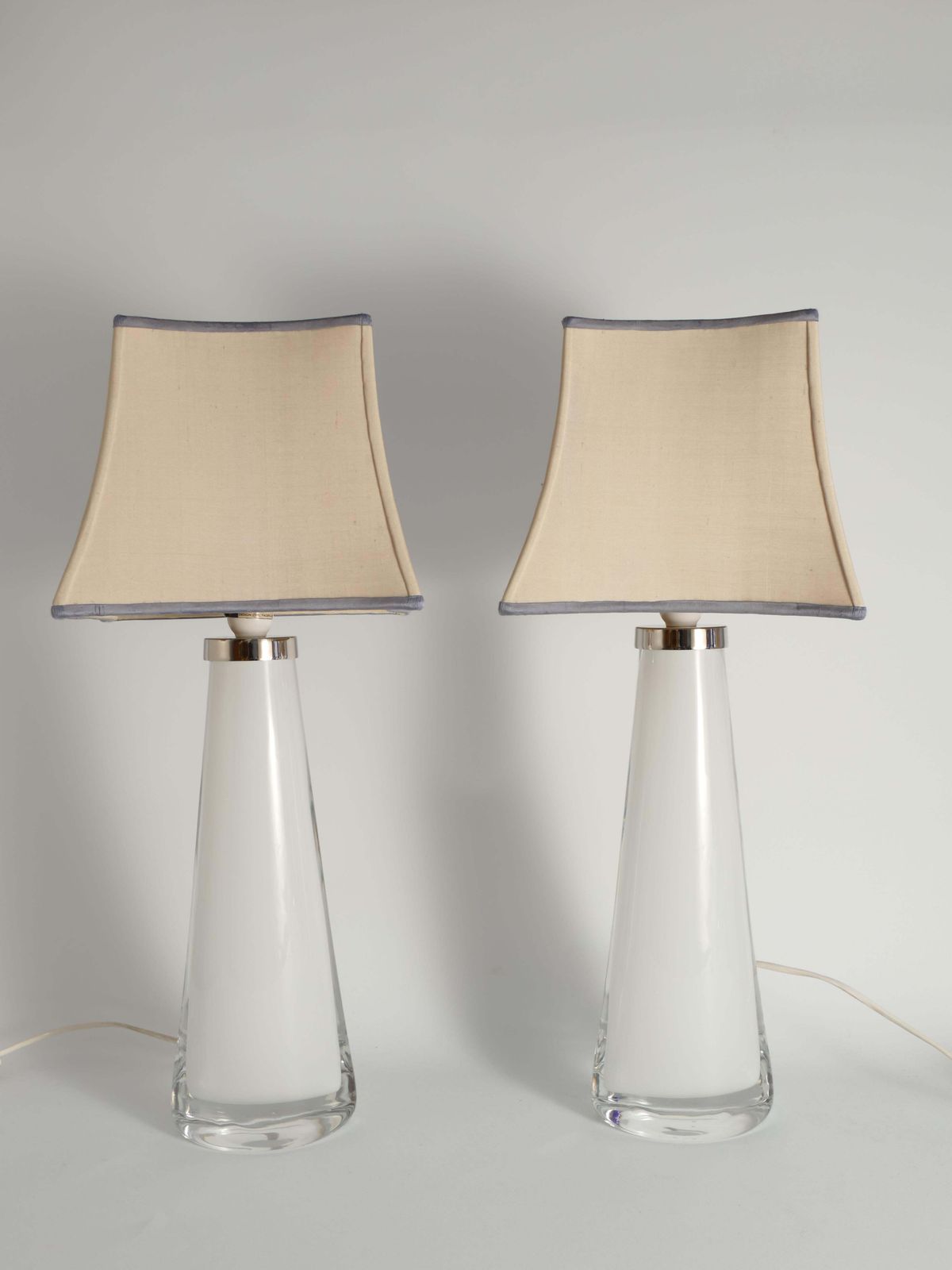 Large White Crystal Glass Table Lamps, Carl Fagerlund, Orrefors, 1960, Set Of 2 photo buy
