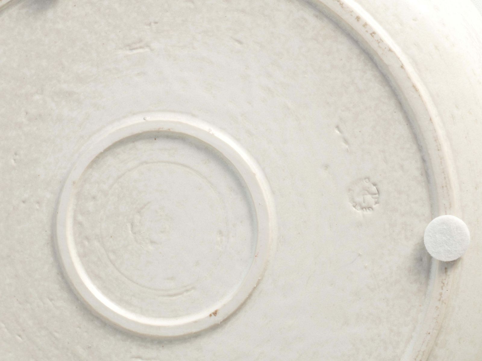 Scandinavian Modern Stoneware Plate "Mykene", Britt Louise Sundell, Gustavsberg photo vinterior