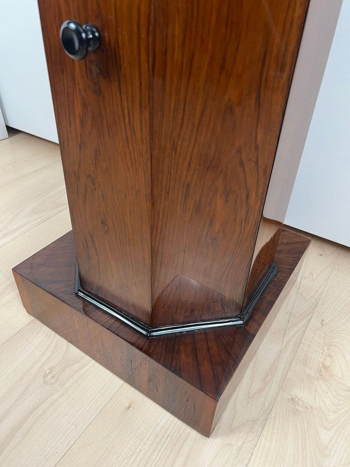 photo vinterior Biedermeier Drum Cabinet, Walnut Veneer, Marble, France Circa 1830