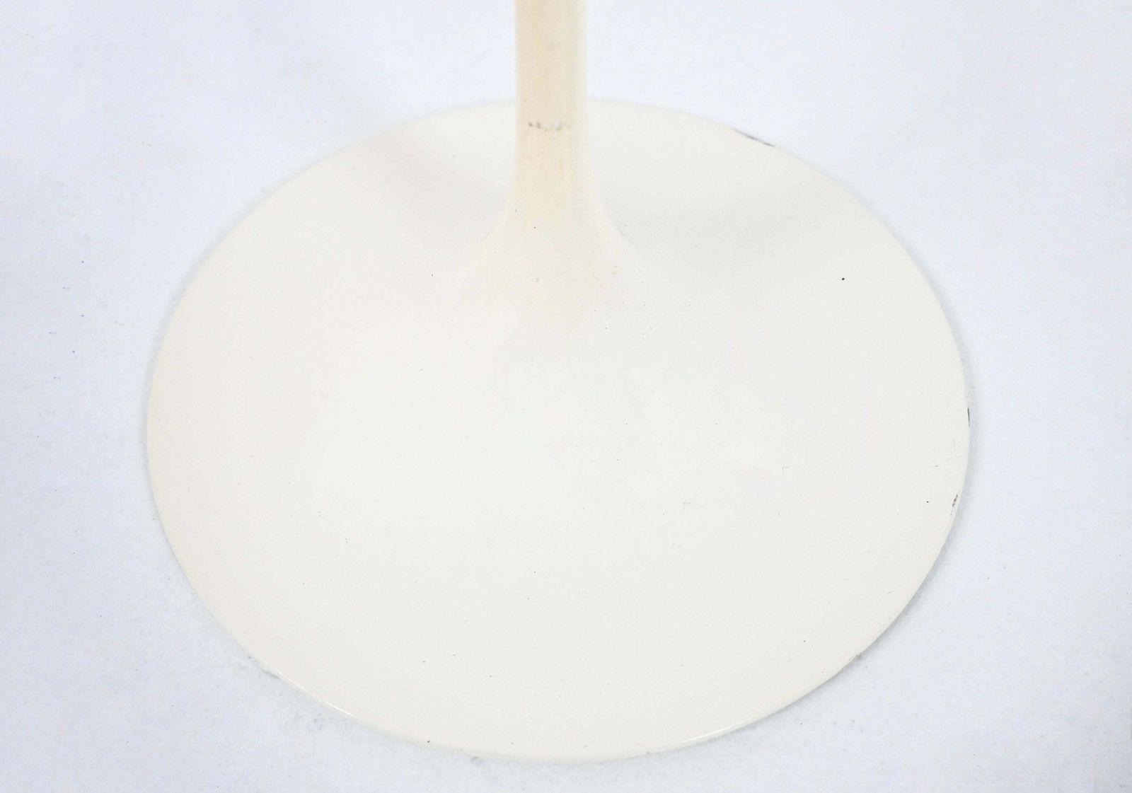 Oval Side Table By Eero Saarinen For Knoll International, 1960s photo buy