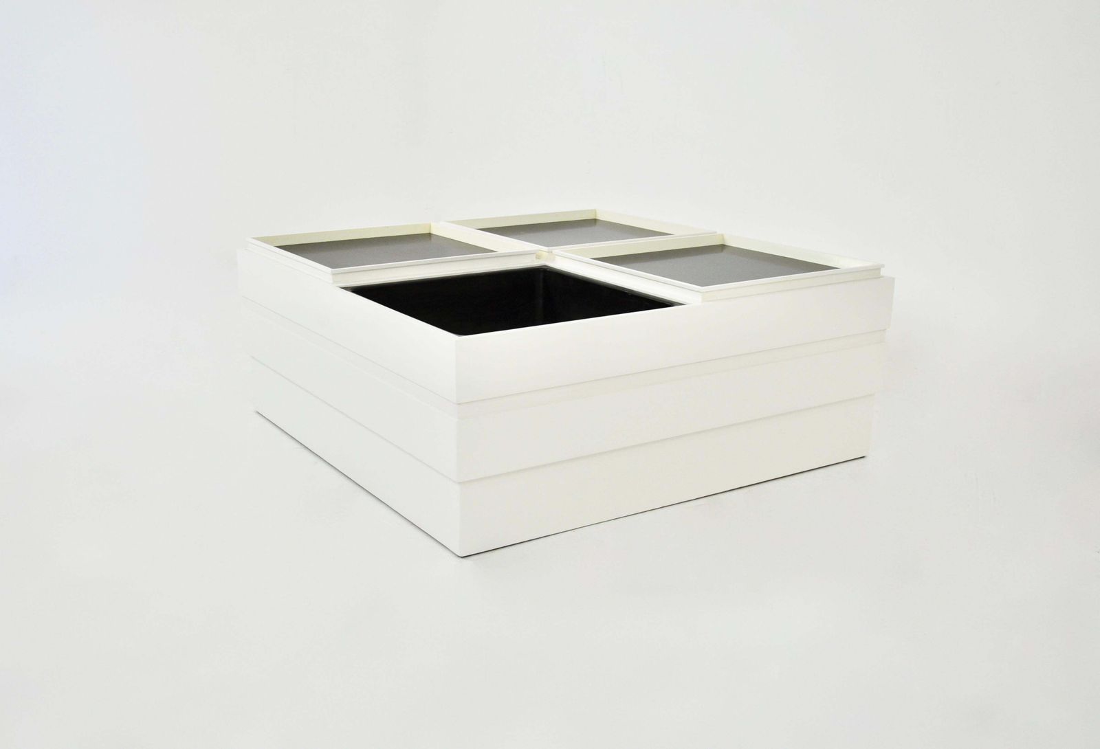 Coffee Table By Carlo Hauner For Forma, 1960s photo vinterior