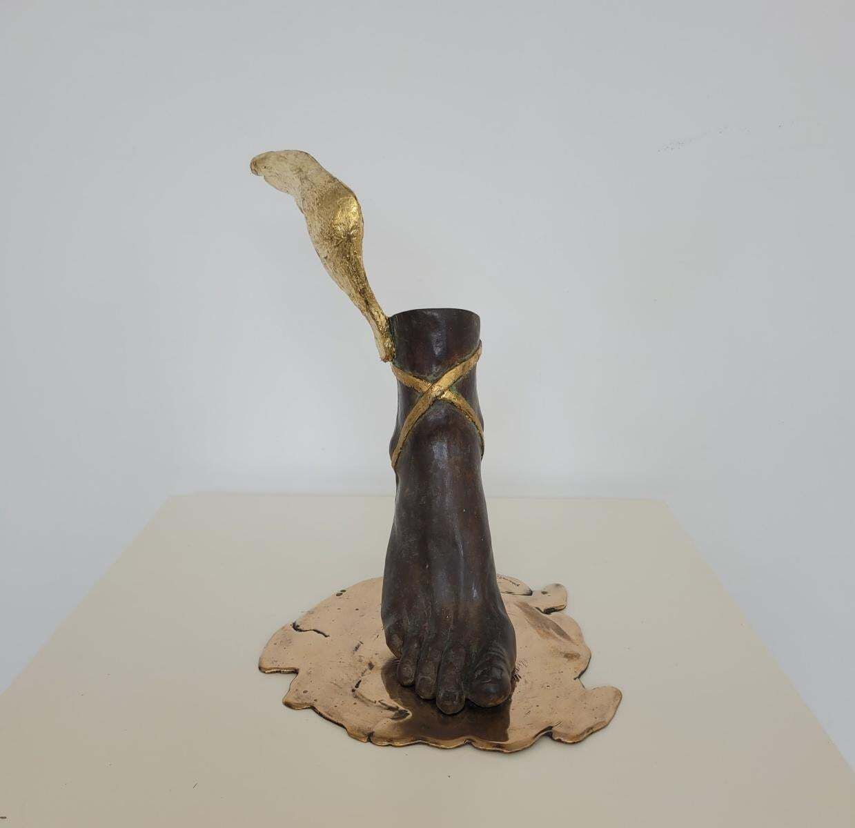 Antonio Giancaterinonike / High Heel. Contemporary Bronze Sculpture, Limited Edition, Italian Artistca. 2020 photo furniture