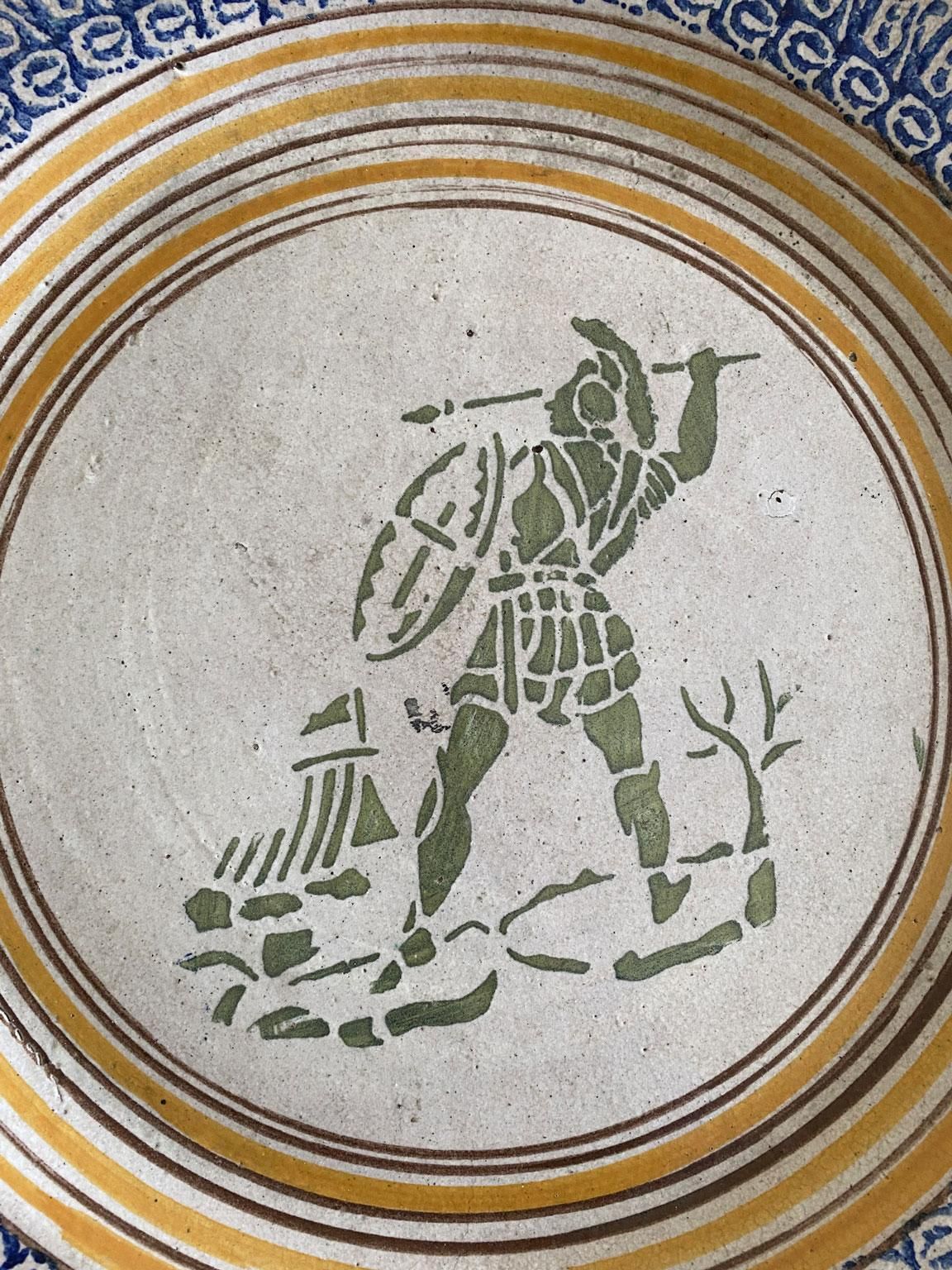 photo for sale Plat de présentation en céramique, Toscane, Italie, fin du XVIIIe siècle