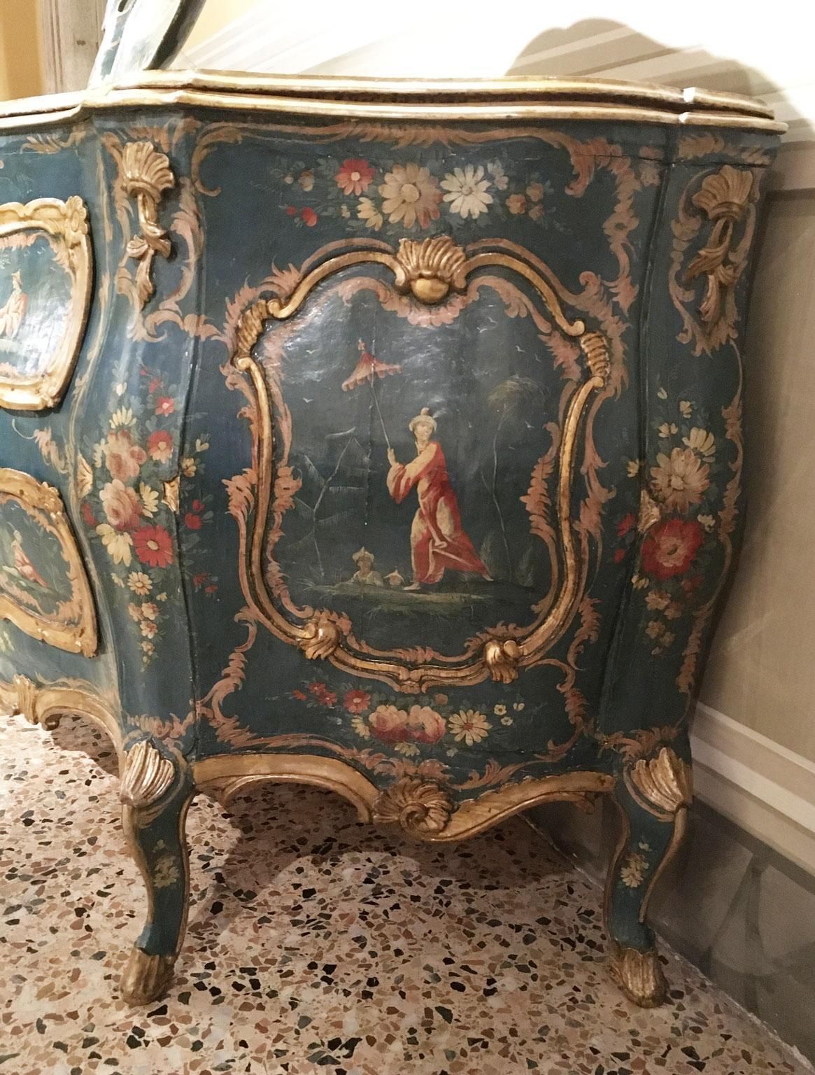 1750 Venezia Italy Blue And Green Lacquered Wooden Engraved Commode With Flowers photo for sale