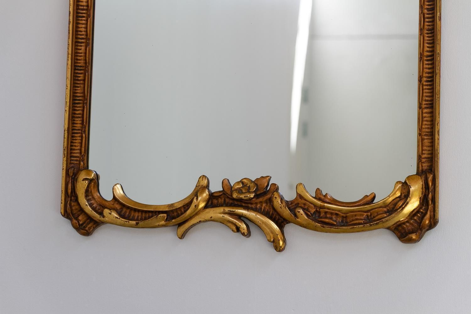 1587.0 Antique Italian Rococo Style Carved Giltwood Mirror, Late 19th Century. photo