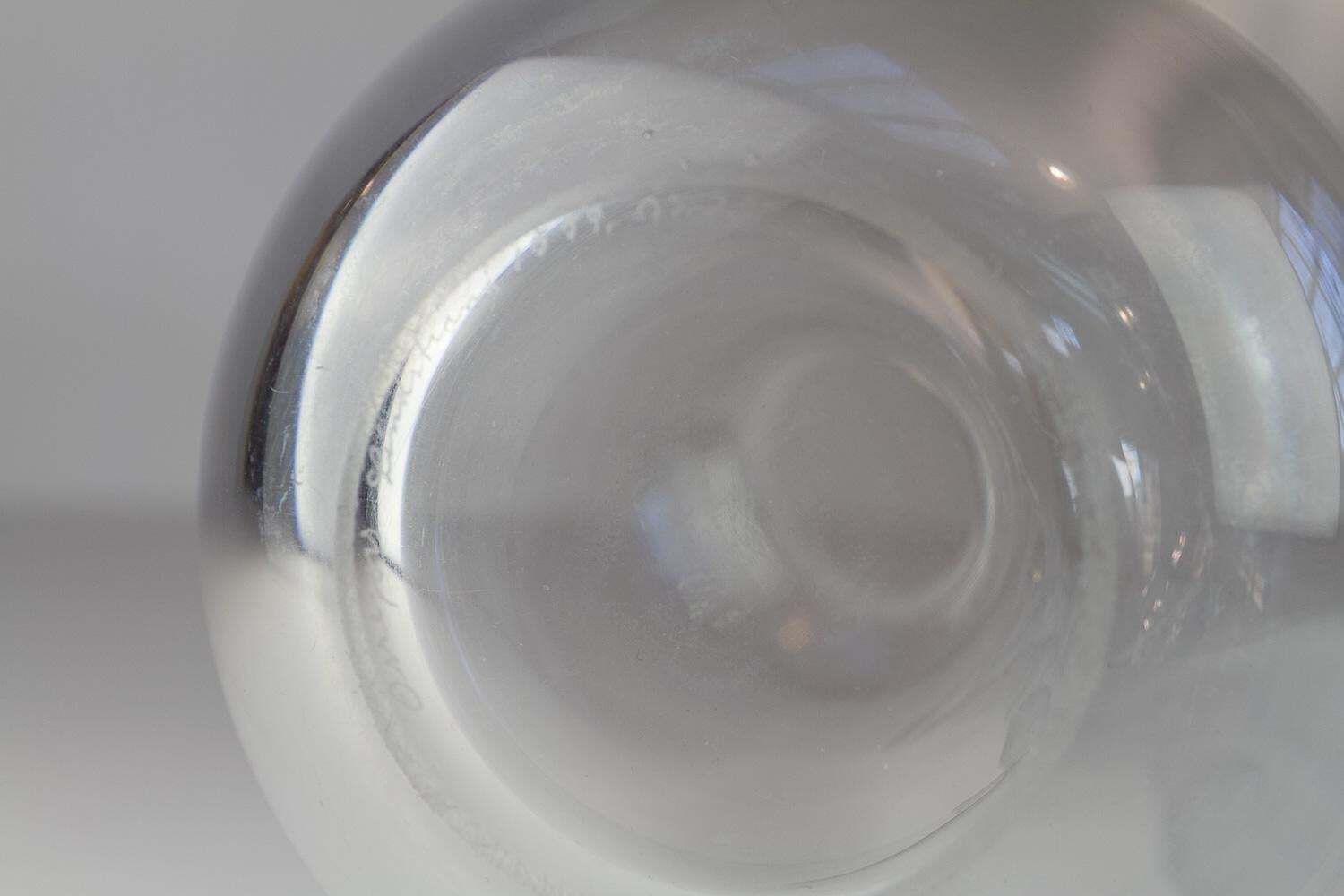 photo vinterior Swedish Art Deco Glass Vase With Couple By Vicke Lindstrand For Orrefors, 1930s.