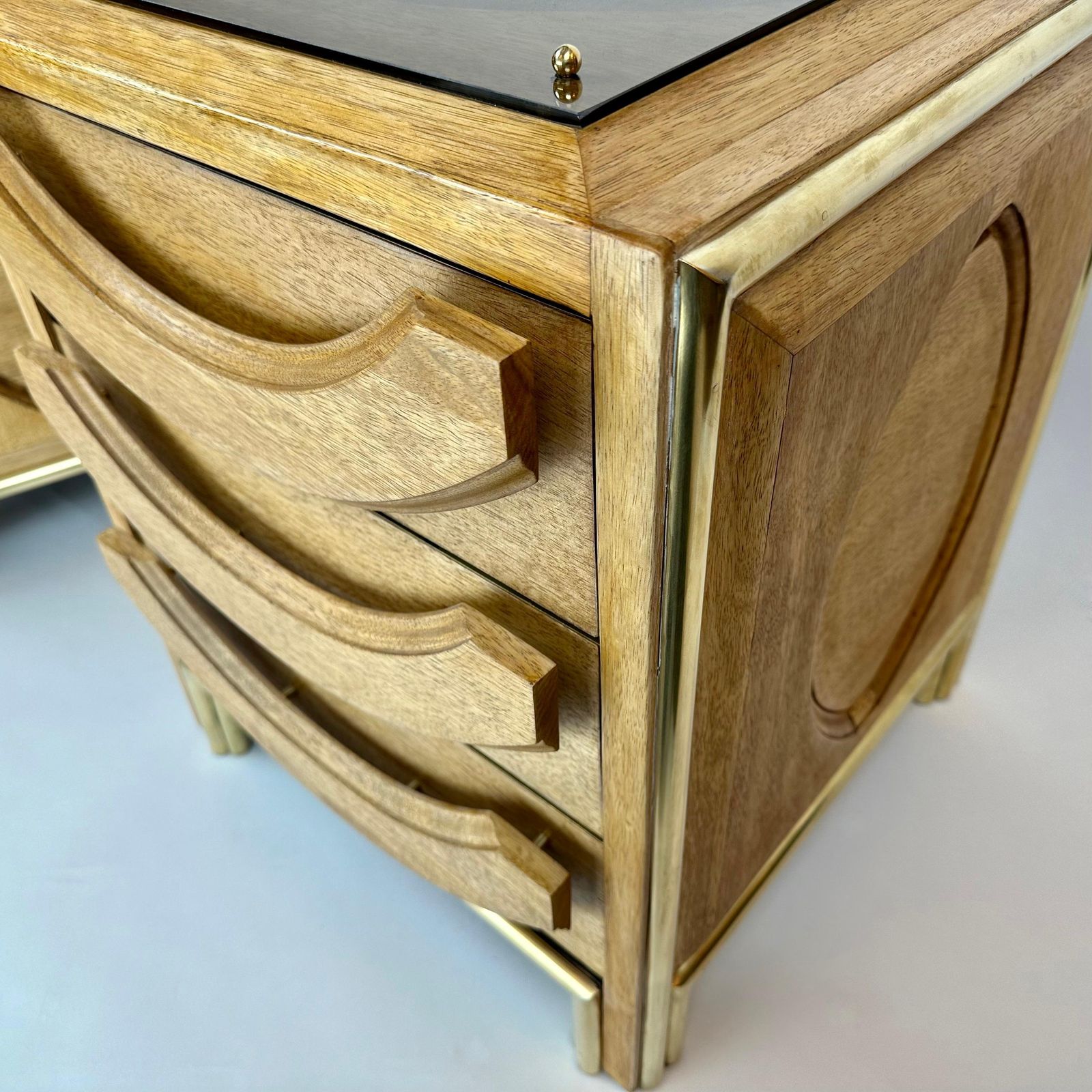Furniture Late 20th Century Pair Of Italian Wood, Brass & Light Brown Glass Night Stands photo