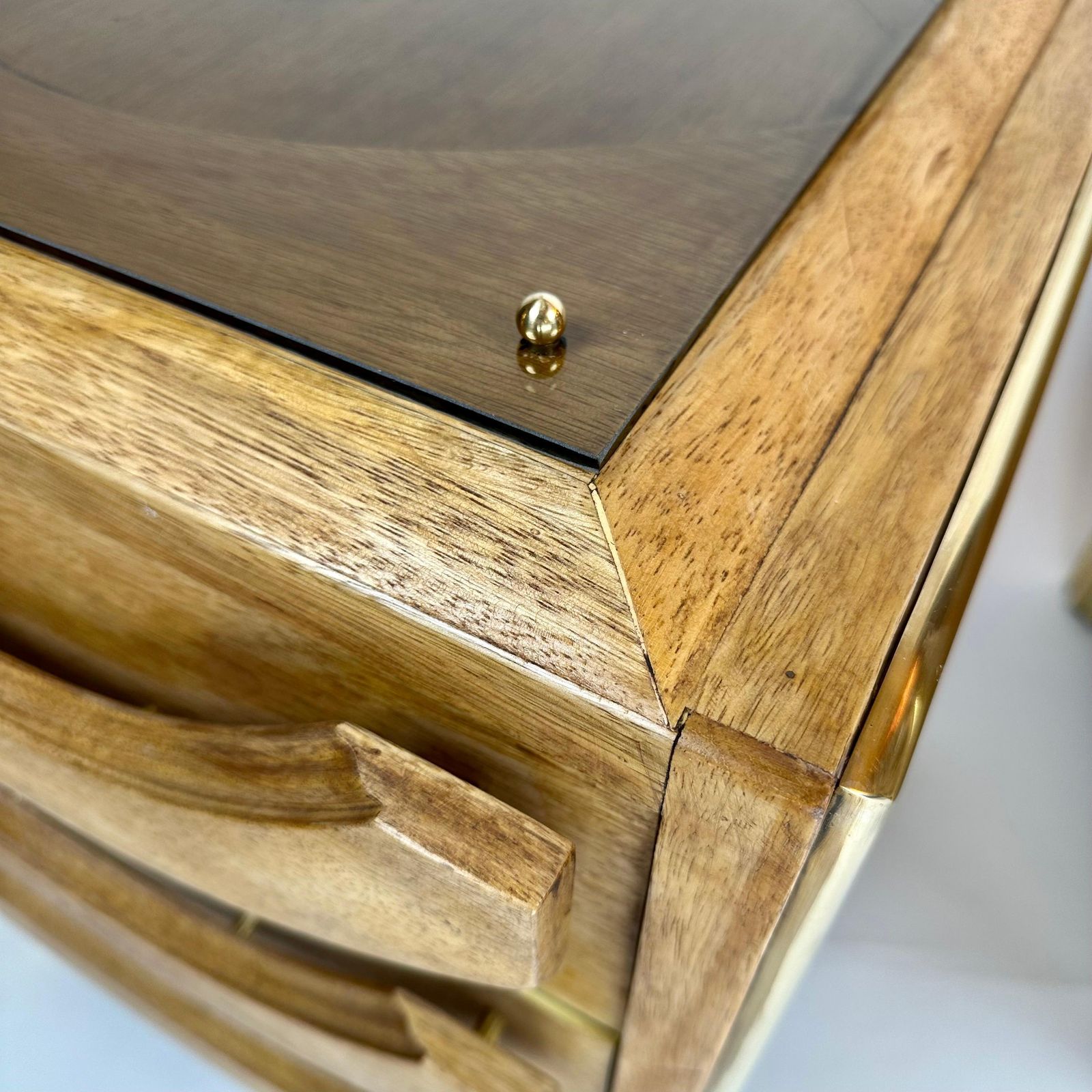photo buy Late 20th Century Pair Of Italian Wood, Brass & Light Brown Glass Night Stands
