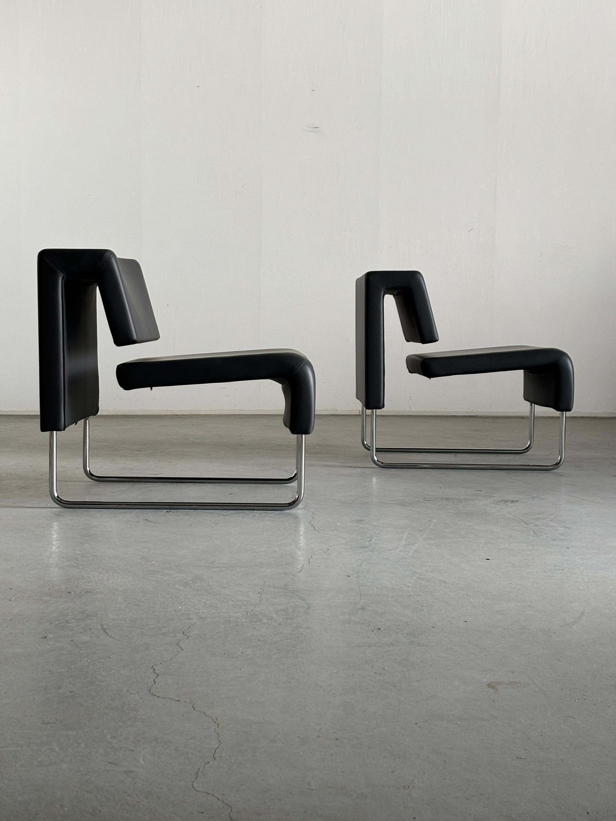 Pair Of Modernist ‘Path’ Cantilever Lounge Chairs By Fiorenzo Dorigo For Sitland photo vinterior