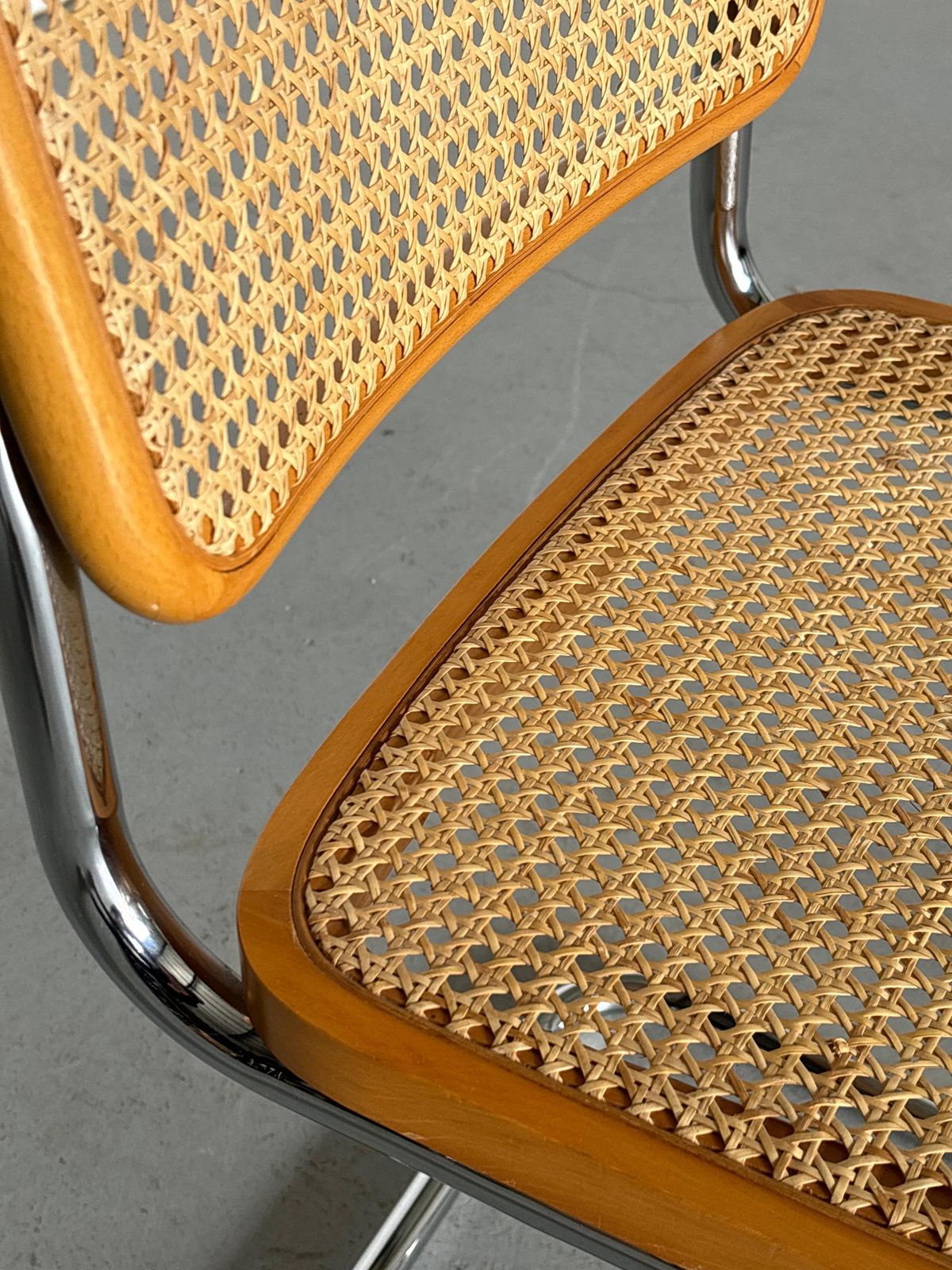 Vintage Cesca Mid Century Cantilever Chair, Marcel Breuer B32 Made In Italy photo vintage