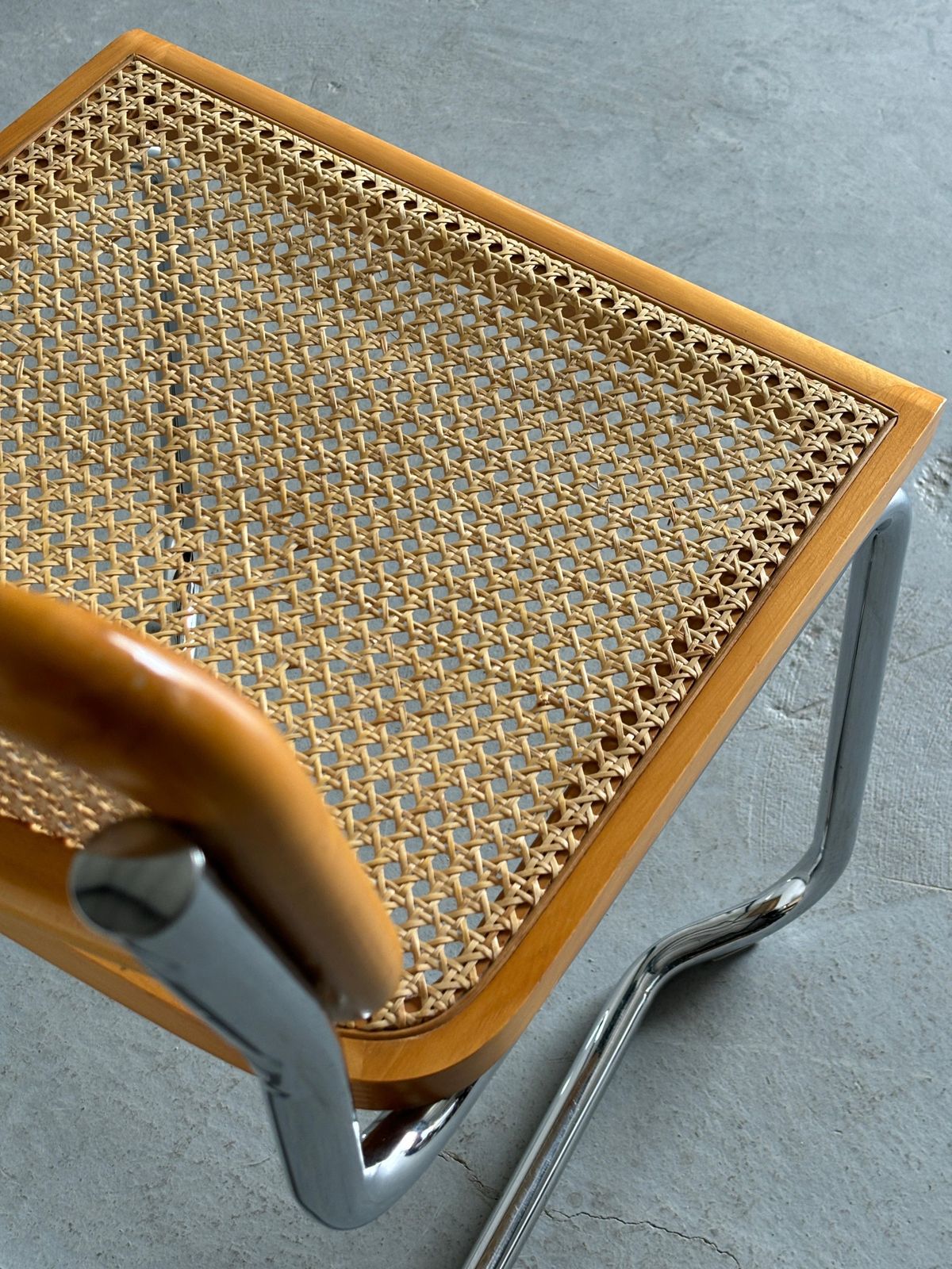 photo furniture Vintage Cesca Mid Century Cantilever Chair, Marcel Breuer B32 Made In Italy