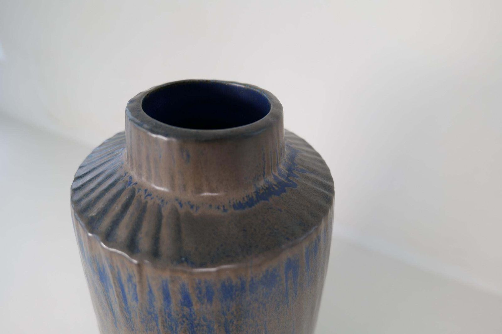 Midcentury Modern Large Ceramic Vase Rubus Gunnar Nylund Rörstrand, Sweden photo vinterior