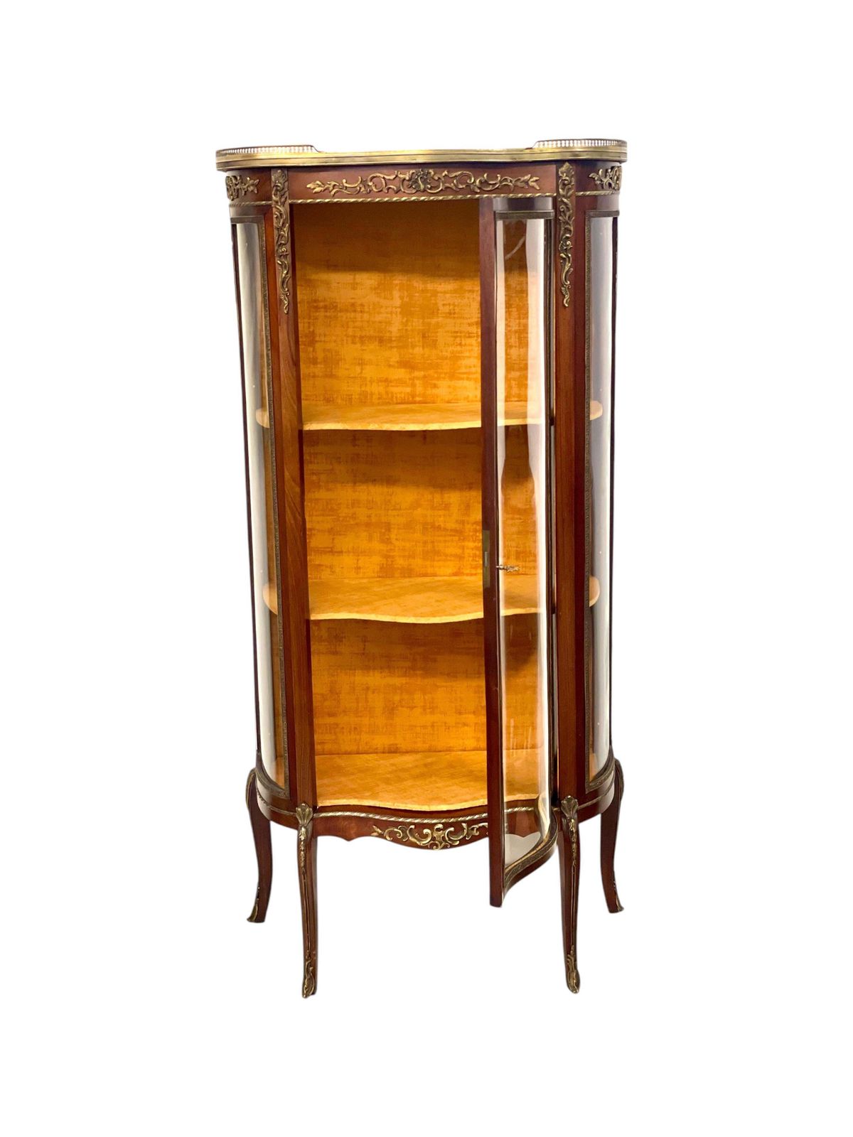 photo vintage 19th Century Louis XV Vitrine With Marble Top And Ormolu Mounts