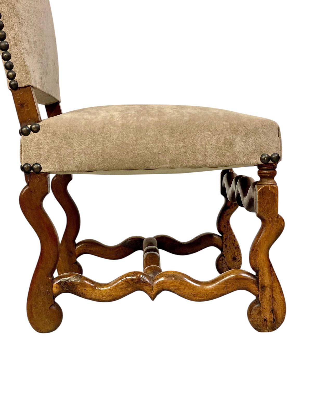 Three 17th Century Louis XIII Walnut Chairs With Velvet Upholstery photo 4853.0