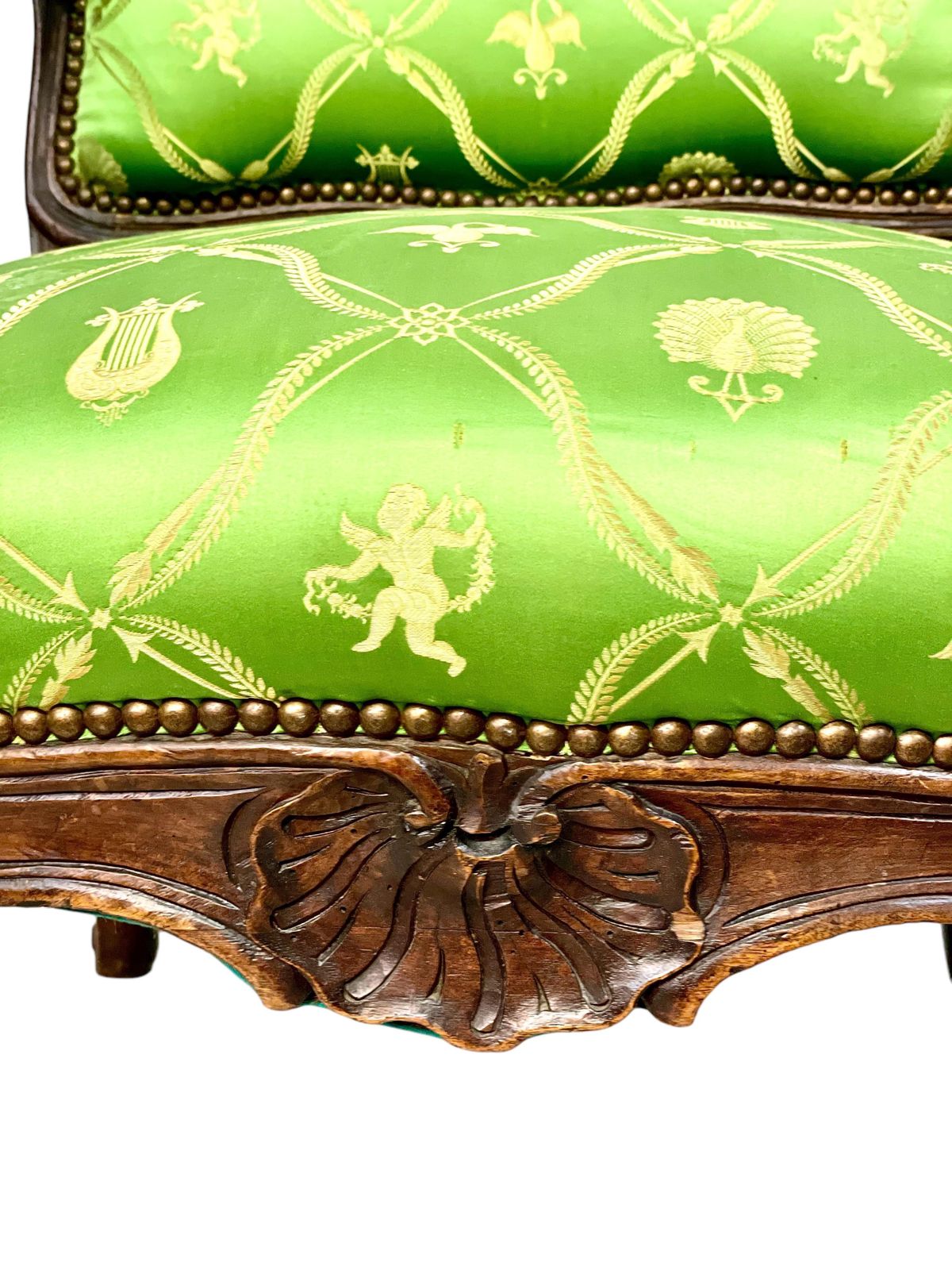 18th Century Louis XV Epoque Fauteuil à La Reine photo for sale