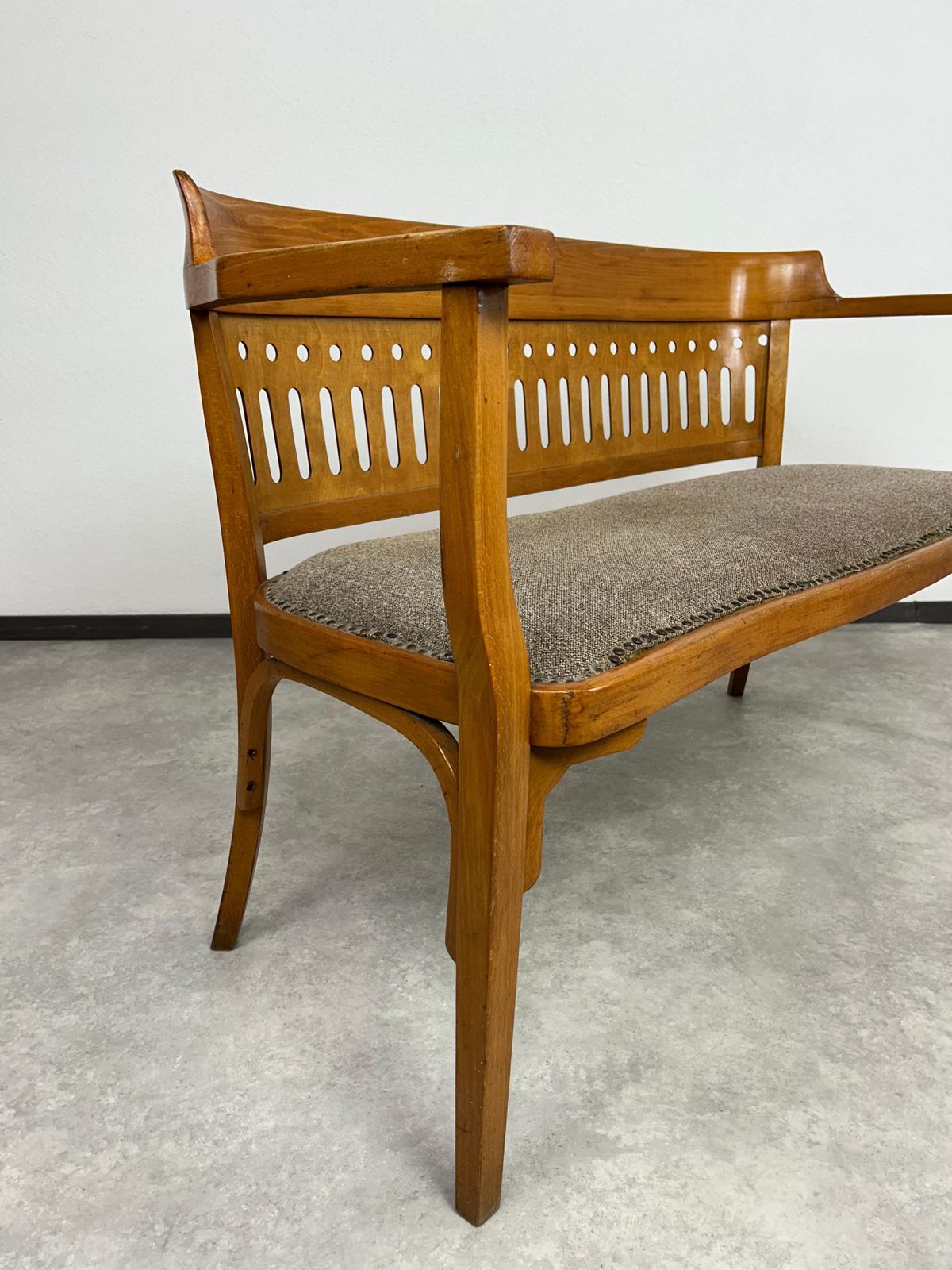Vienna Secession Bench/Sofa By Otto Wagner Executed By Pancota Vienna photo Furniture