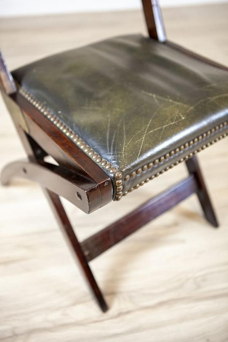 photo vinterior 20th Century Walnut Folding Chair Upholstered With Dark Green Leather
