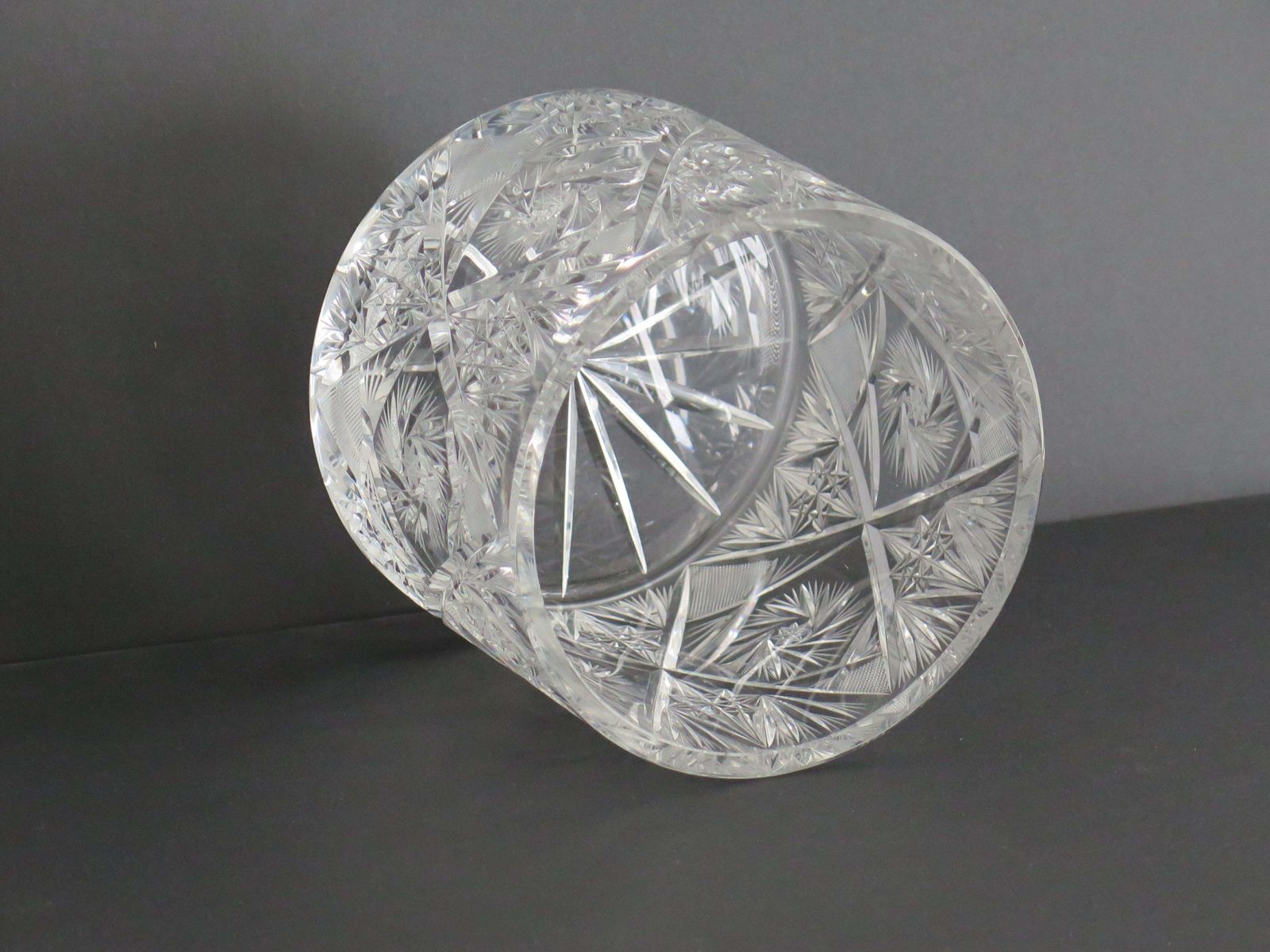 photo furniture Cut Glass Crystal Jardiniere Or Vase With Thistles & Leaves, Ca 1920