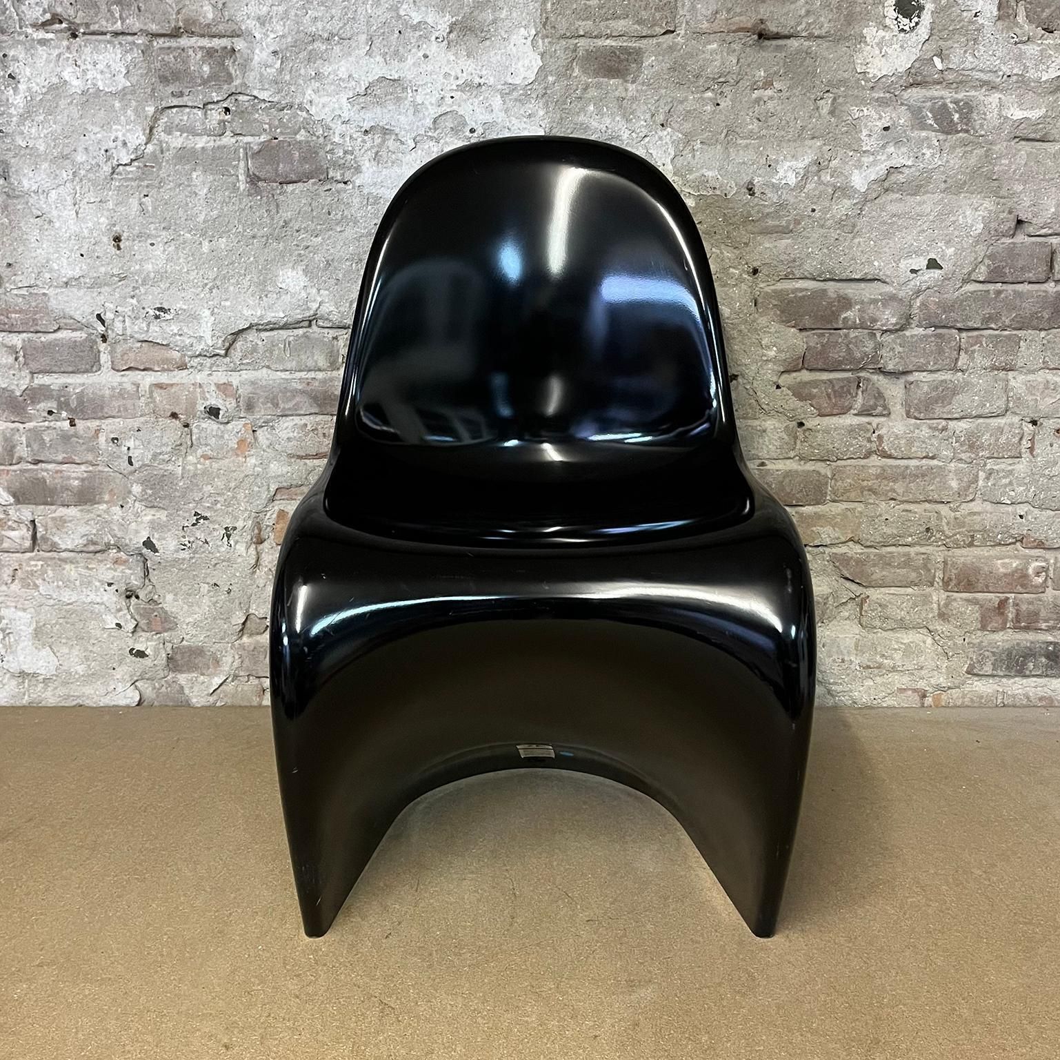 Verner Panton, Orginal Heavy Fibreglass Black Stacking Chair By Vitra photo 943.0
