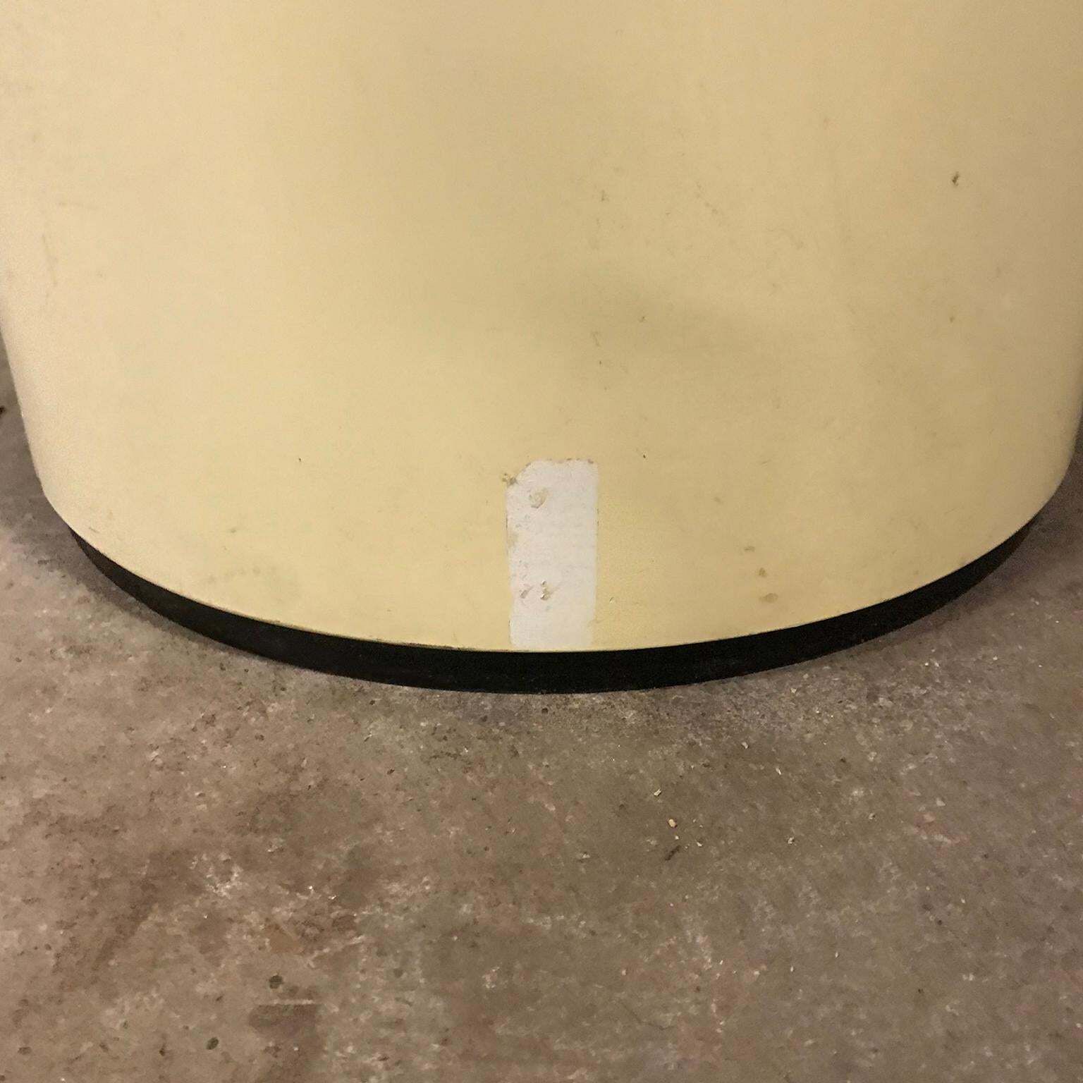 Space Age Roberto Lucci/Paolo Orlandini White Plastic Umbrella Stand, Circa 1970 photo vintage