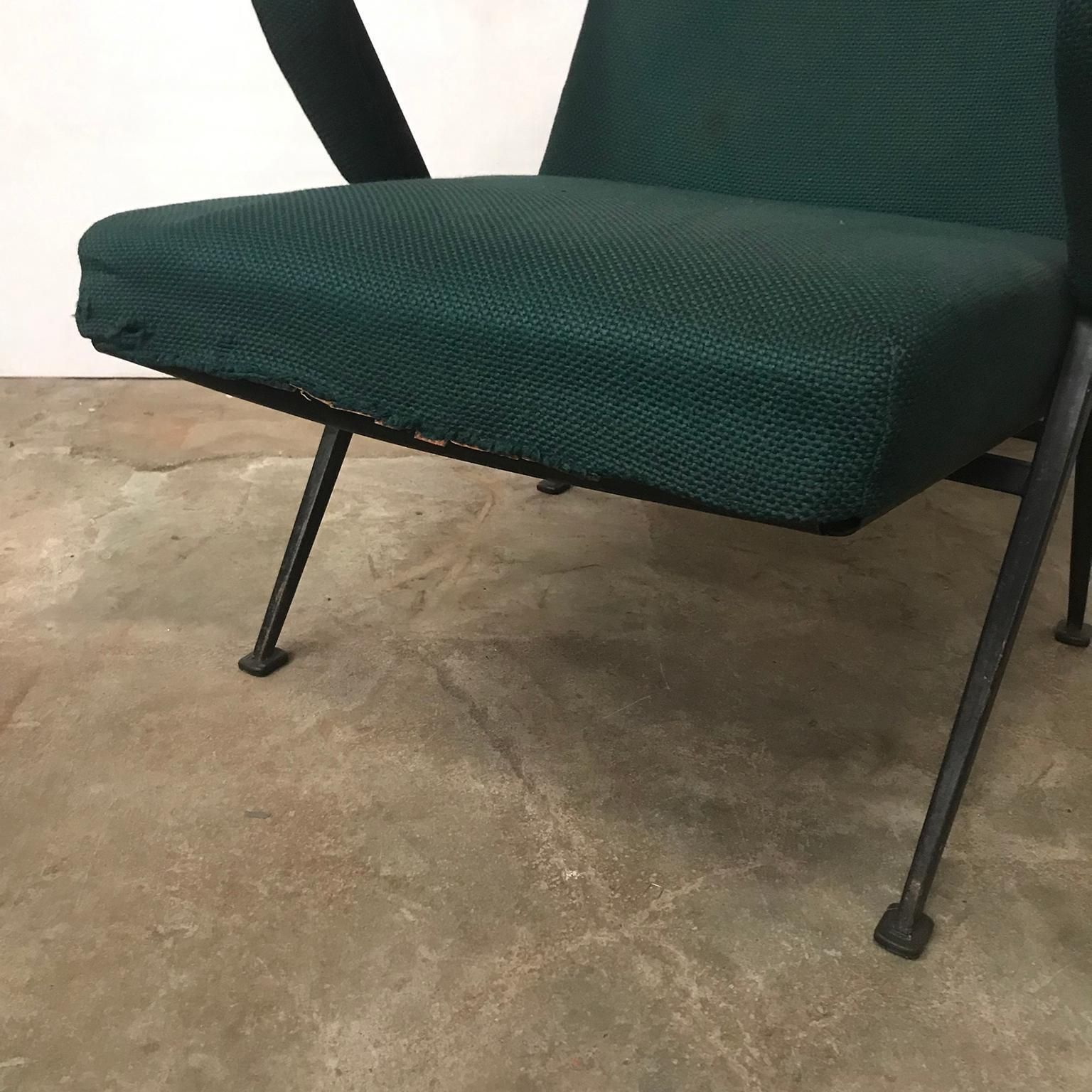 2530.0 1969 Friso Kramer, Ahrend De Cirkel Repose Lounge Armchair Green Upholstery photo