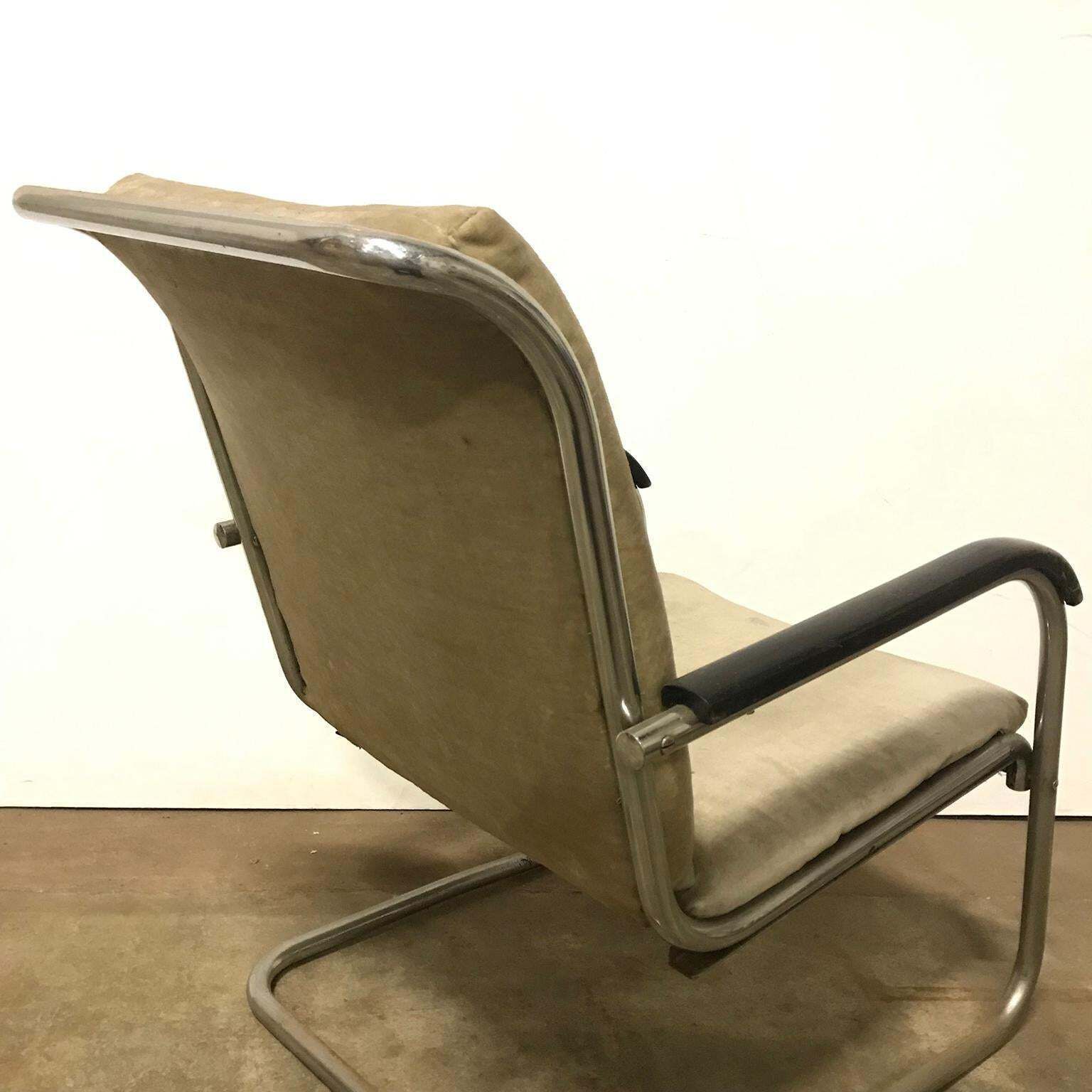 photo buy 1930, Paul Schuitema Easy Chair, Fabric With Black Lacquered Wooden Armrests