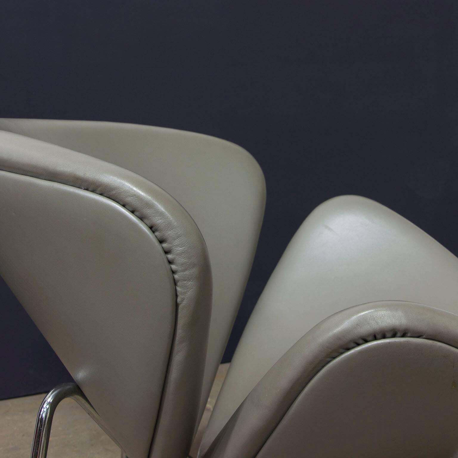 1960, Pierre Paulin, Original 1st Fabric Silver Grey Leather Slice Chair photo buy