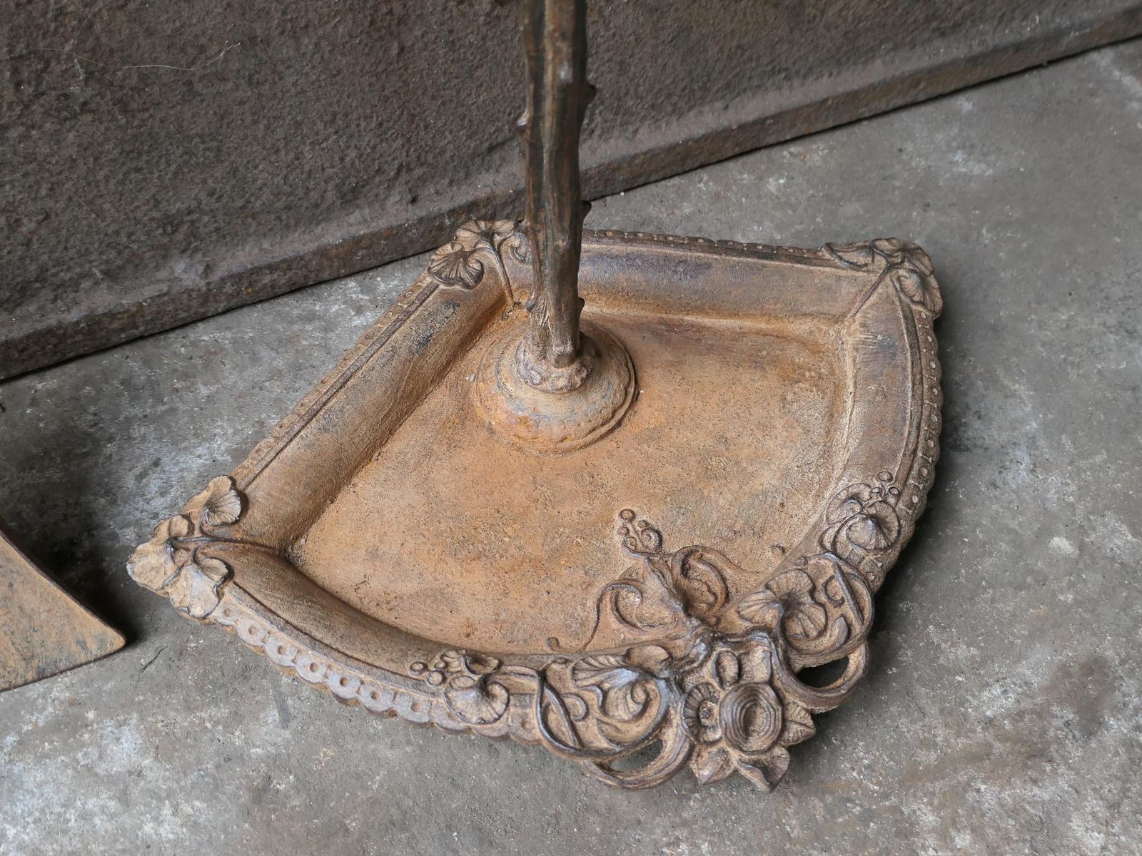 photo vintage French Art Nouveau Fireplace Tools, Early 20th Century Period