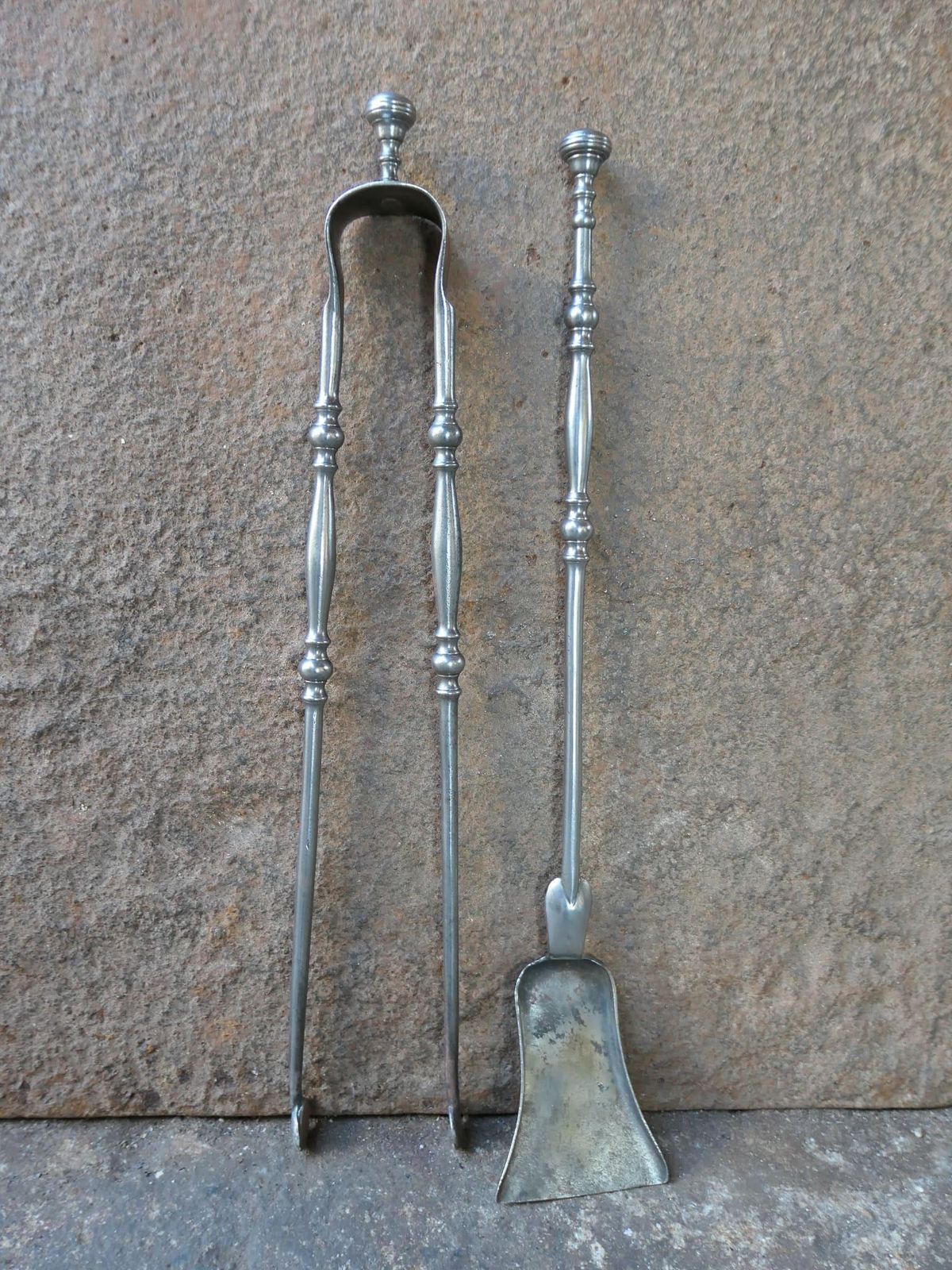 photo vintage Small Napoleon III Fireplace Tools Or Fire Irons, Early 19th Century
