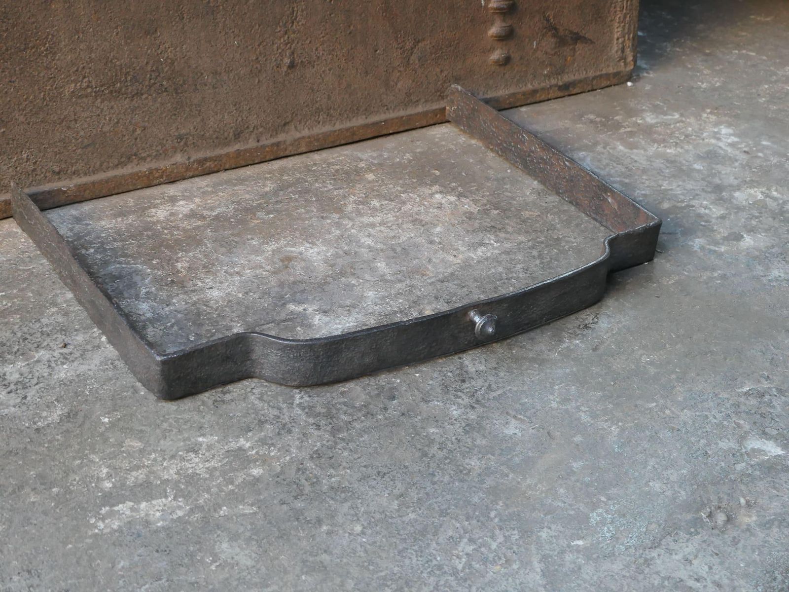 19th Century French Napoleon III Fireplace Fender, Victorian Period photo vinterior