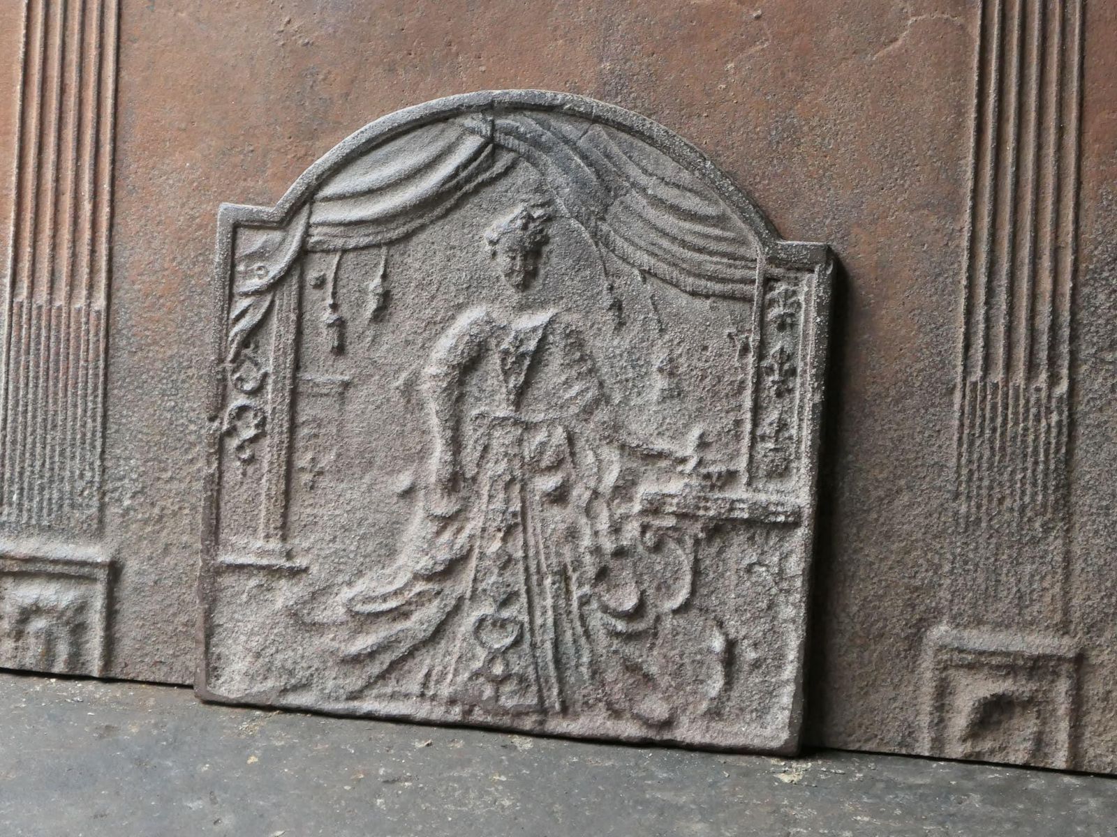 19th Century French 'Marie Leszczyńska' Fireback photo 339.0