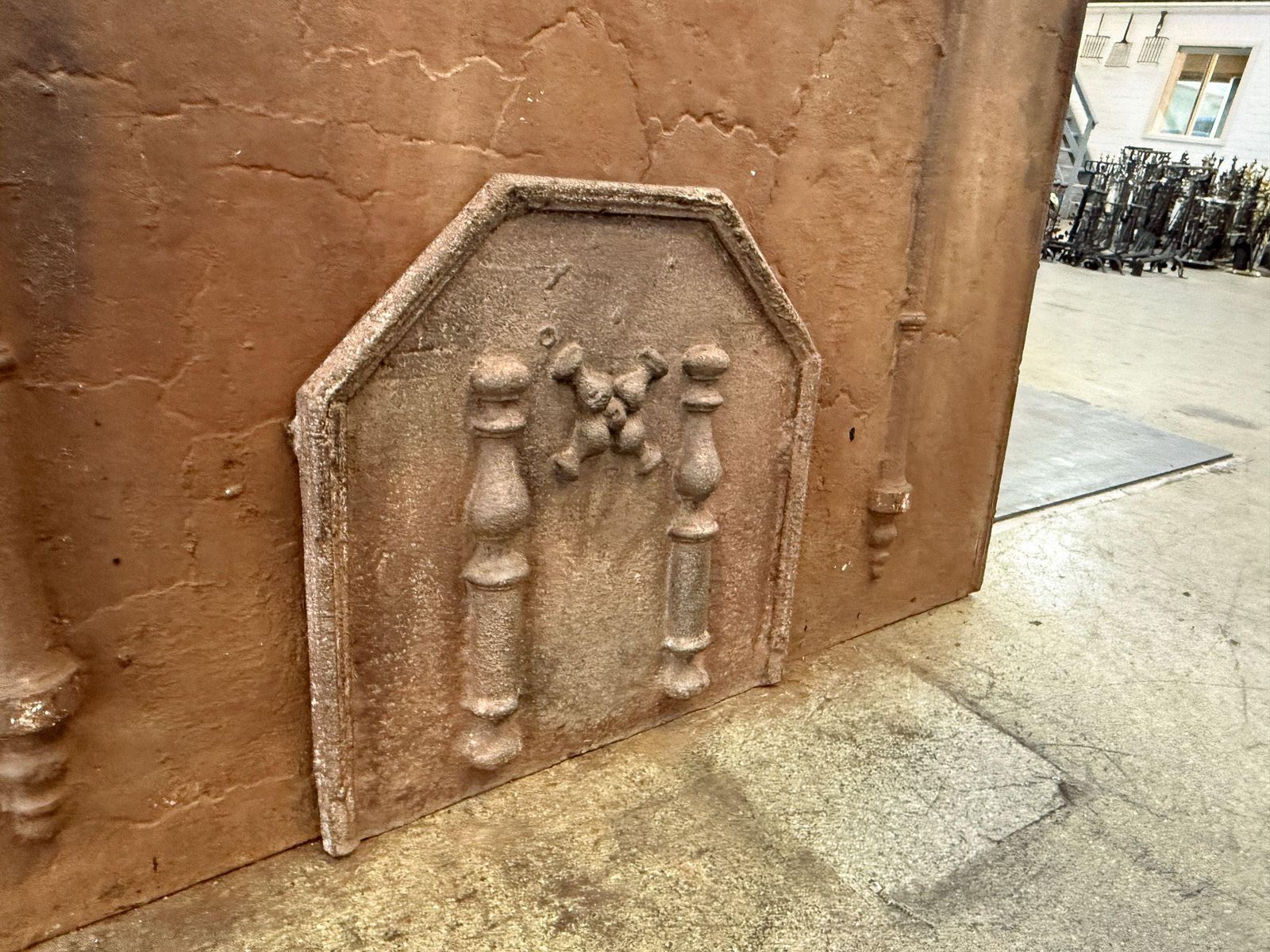 photo furniture Louis XIV Period 'Pillars With Saint Andrew's Cross' Fireback / Backsplash