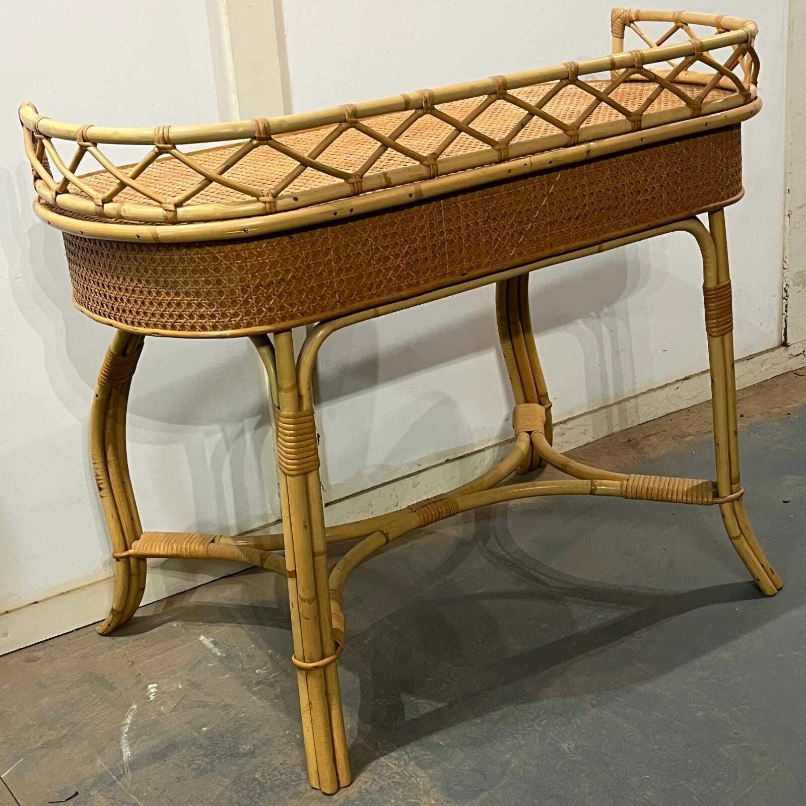 Bamboo And Cane Oval Dressing Table photo 925.0
