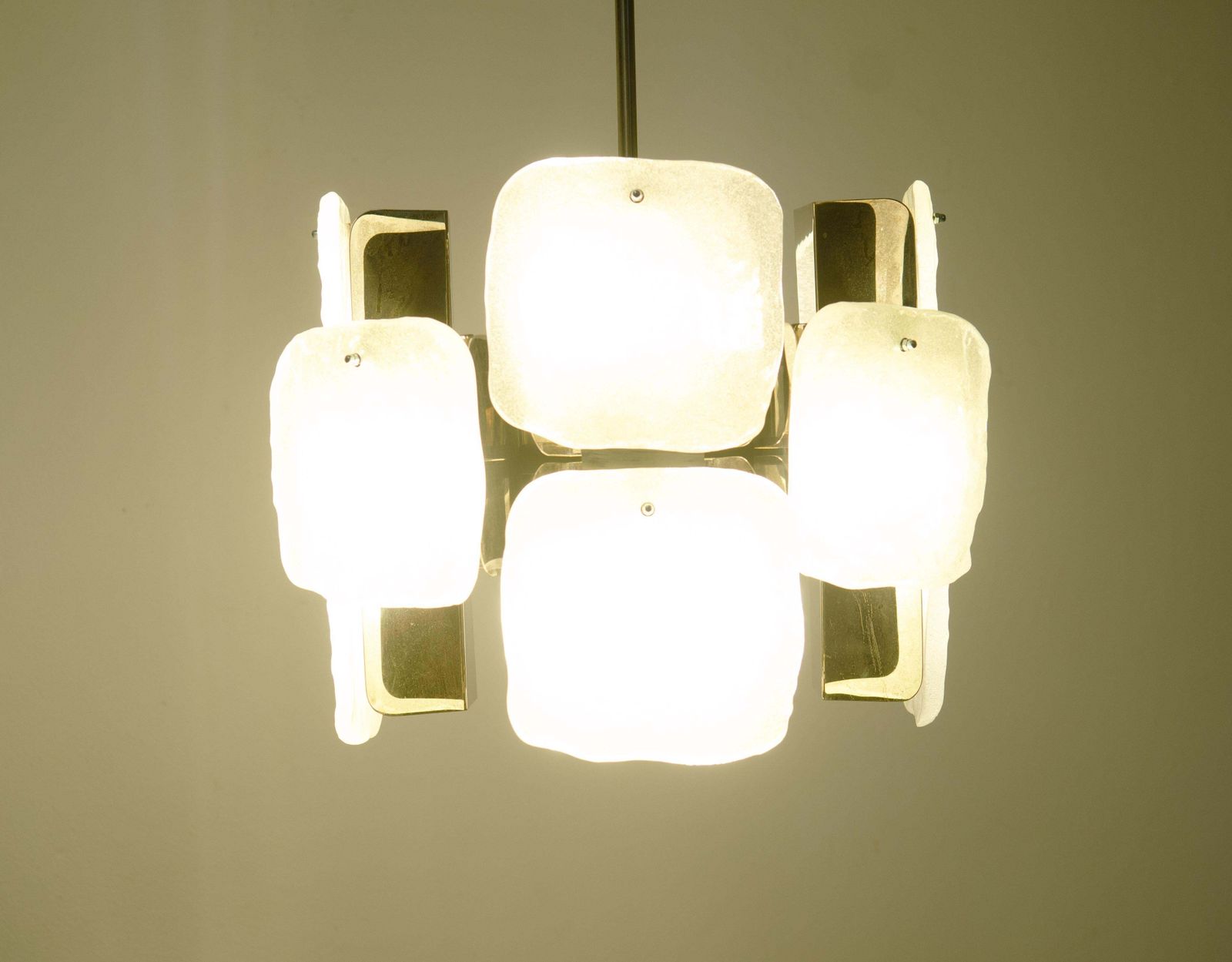 Kalmar Ice Glass Relief Glass "Aggstein" Chandelier photo vinterior