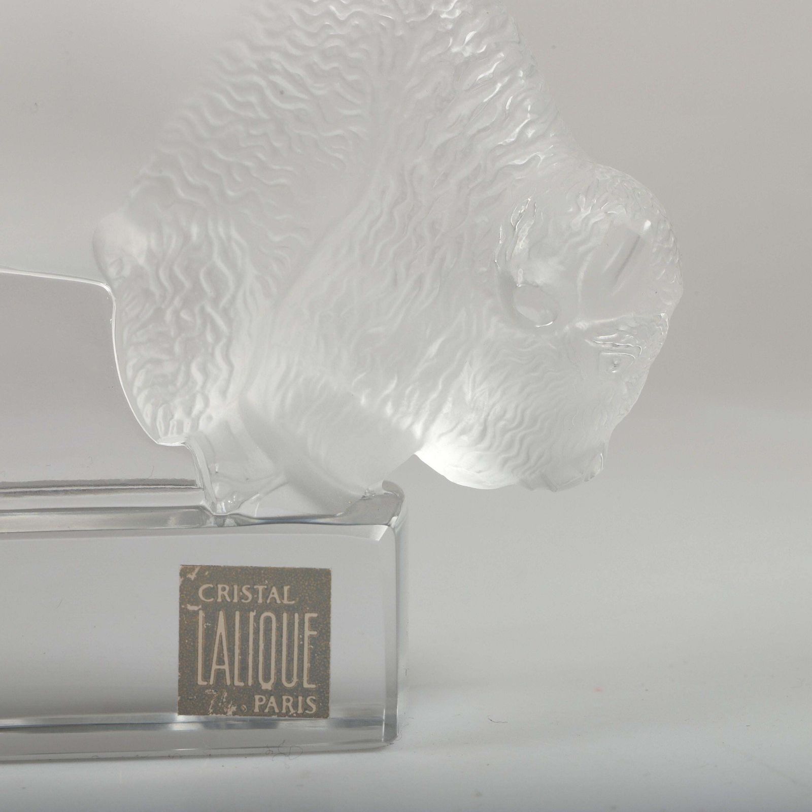 Glass Sculpture Paperweight "Bison" By Lalique photo vinterior
